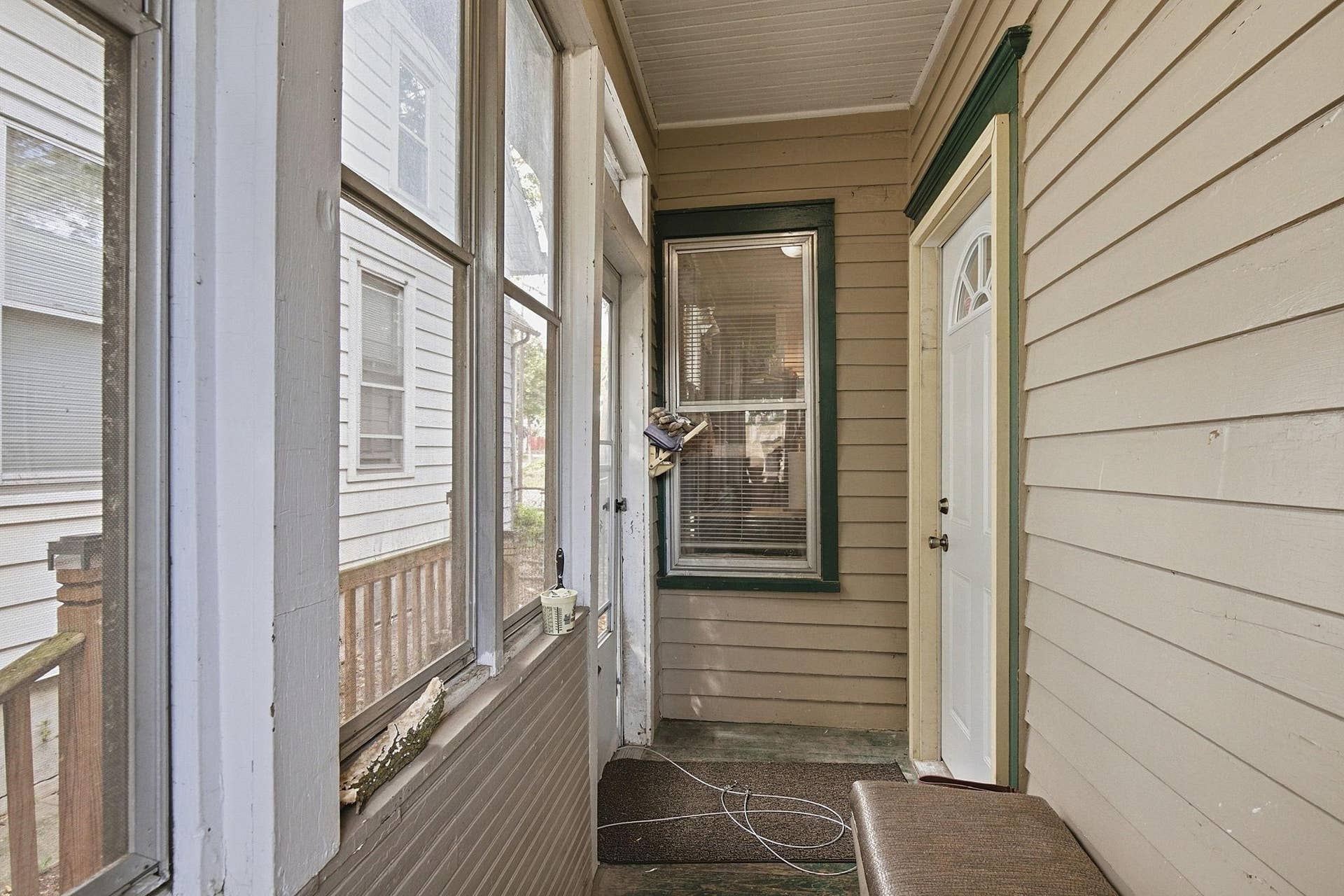 29-web-or-mls-268_Sidney_St_E_Saint_Paul_MN_2492.jpg