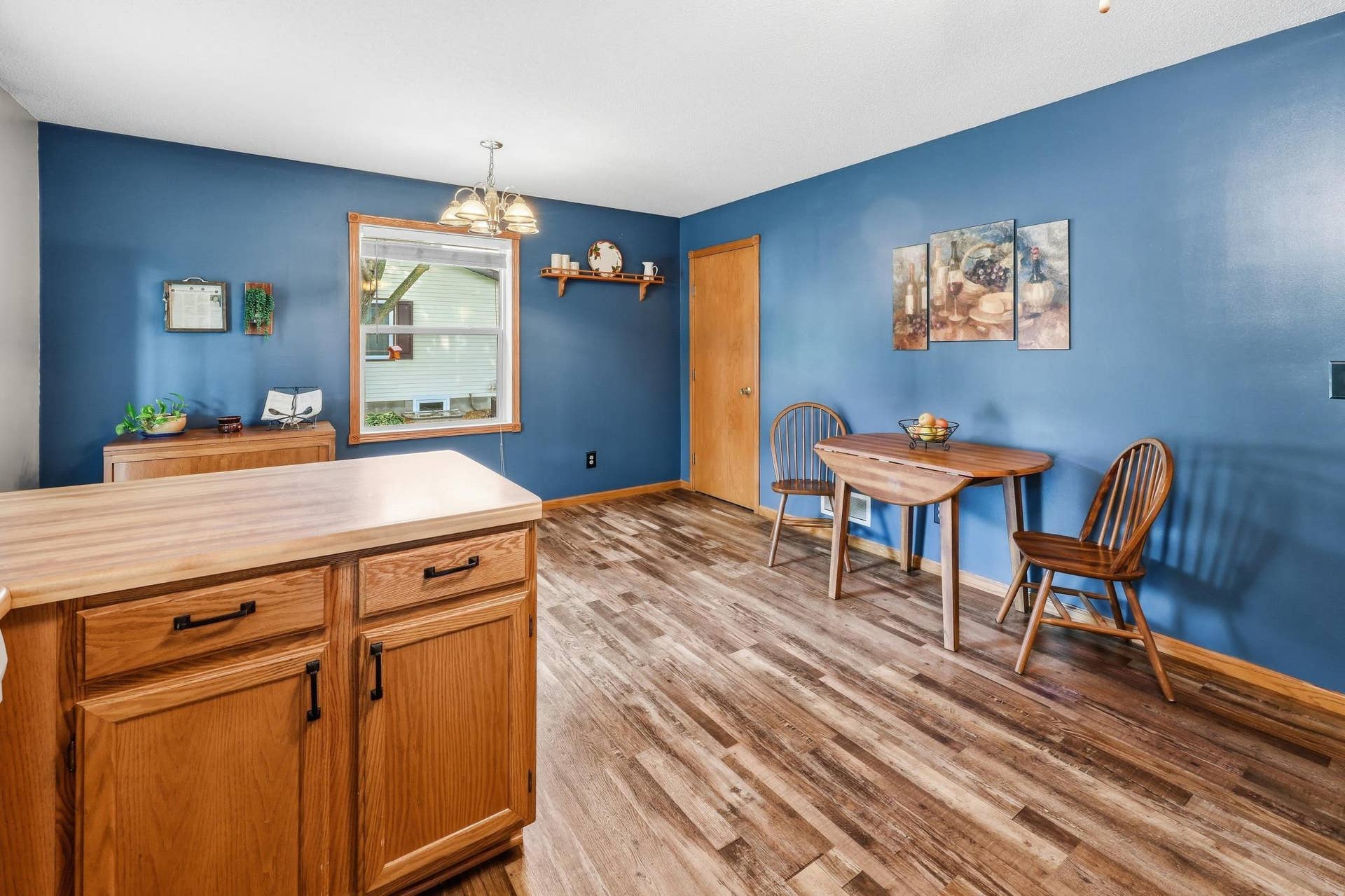 260 Westgate Drive, Winsted, MN 55395 260 Westgate Drive, Winsted, MN 55395