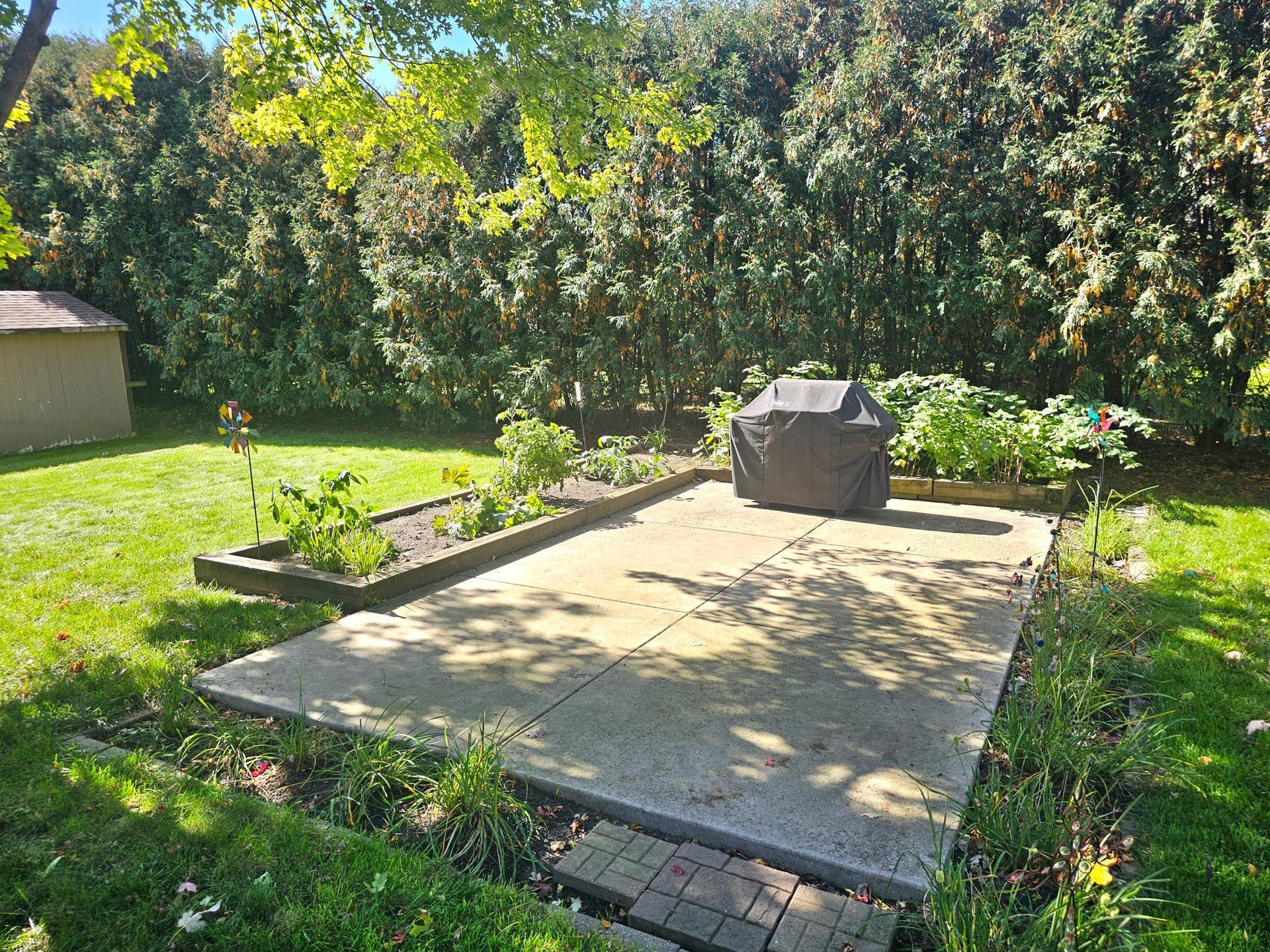 260 Westgate Drive, Winsted, MN 55395 Patio in back yard!