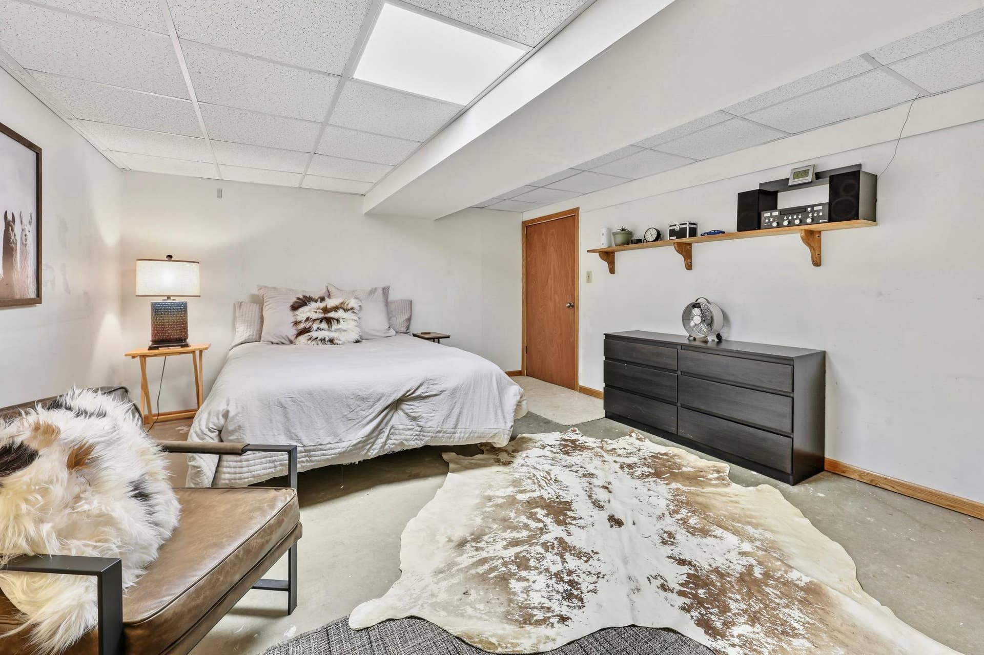 260 Westgate Drive, Winsted, MN 55395 LL Bedroom