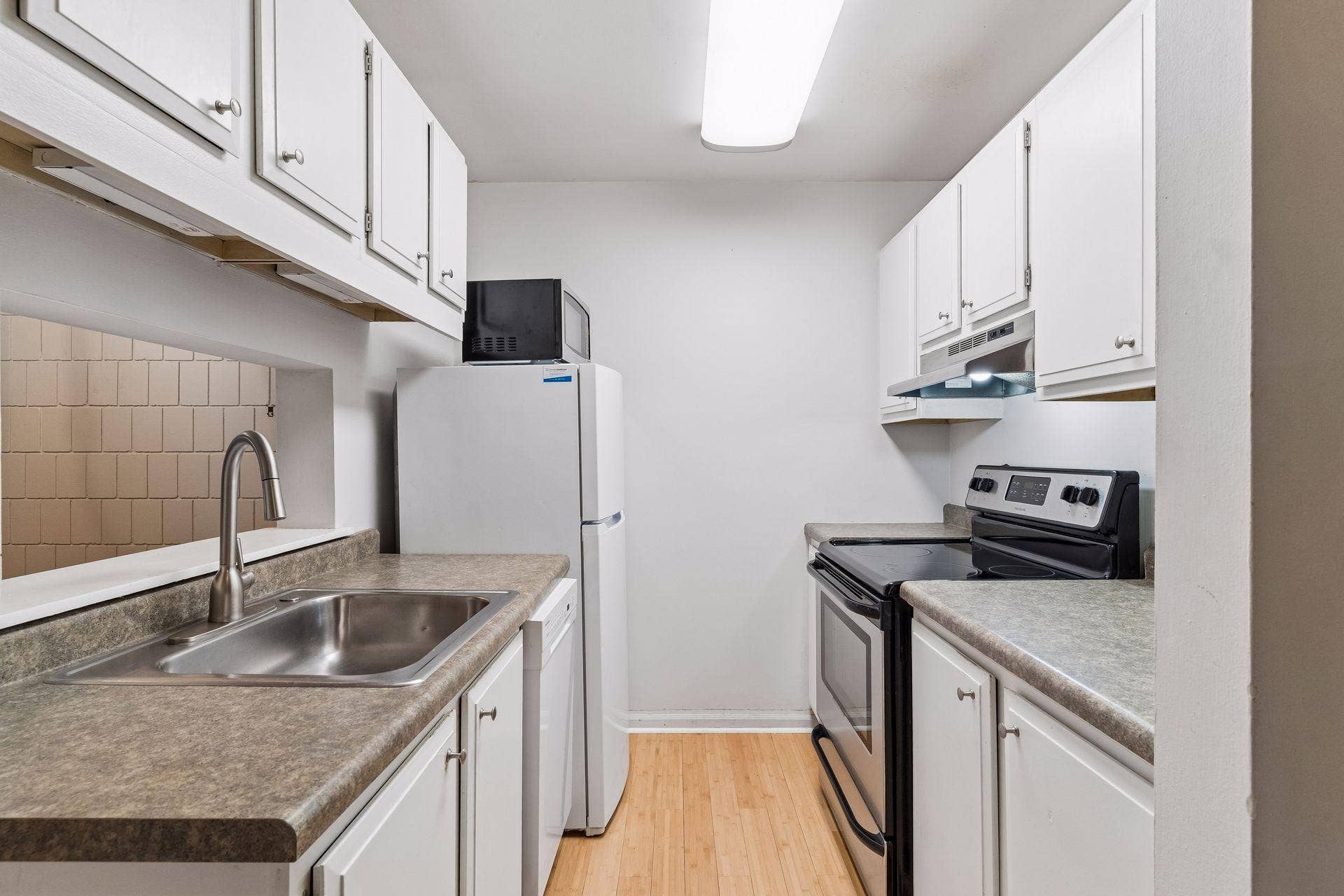 380 Ramsey Street, #10B, 100, Saint Paul, MN 55102 380 Ramsey Street 09.jpg