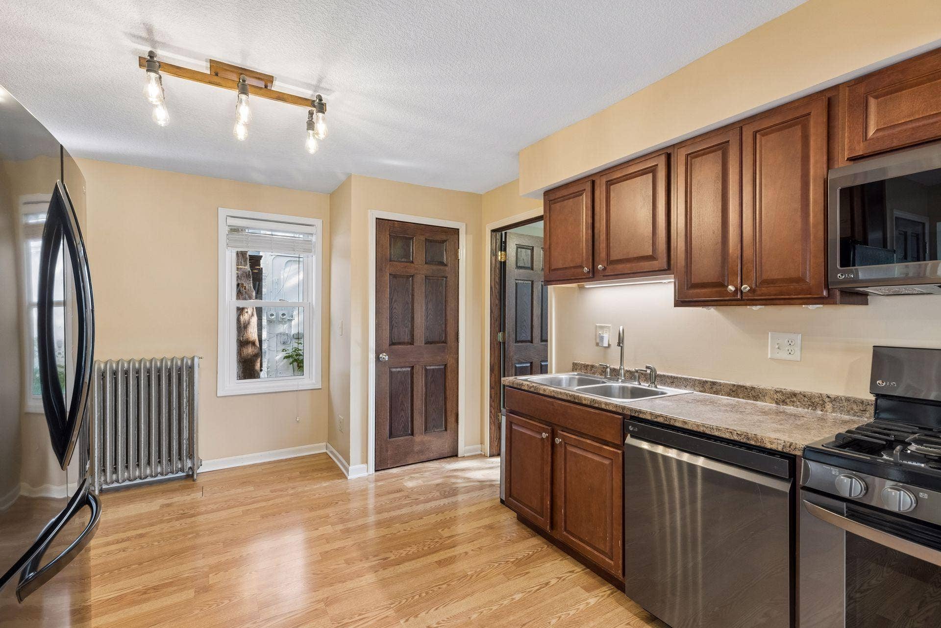 420 Daly Street, 103, Saint Paul, MN 55102 420 Daly Street, 103, Saint Paul, MN 55102