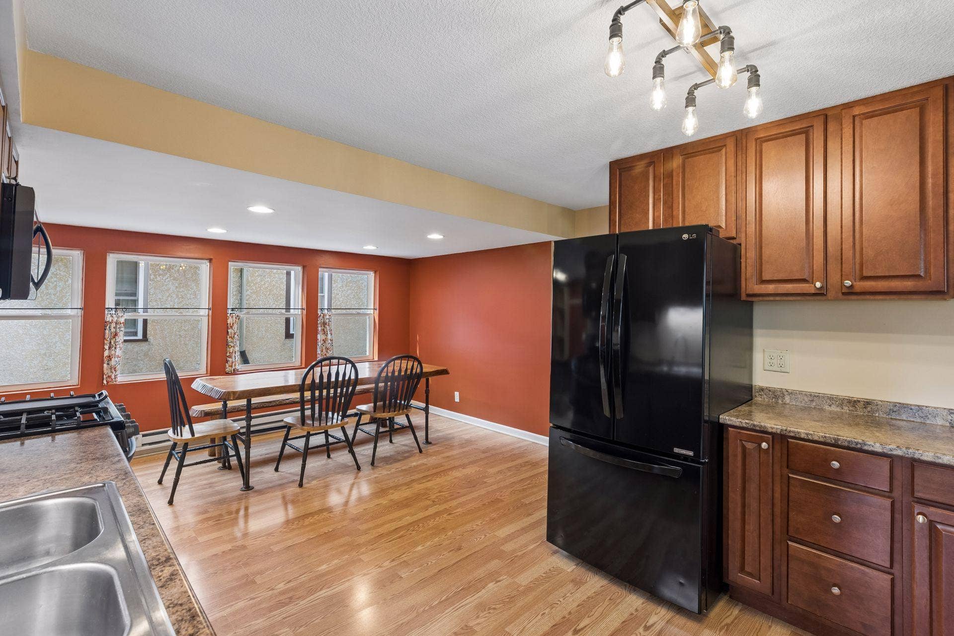 420 Daly Street, 103, Saint Paul, MN 55102 420 Daly Street, 103, Saint Paul, MN 55102