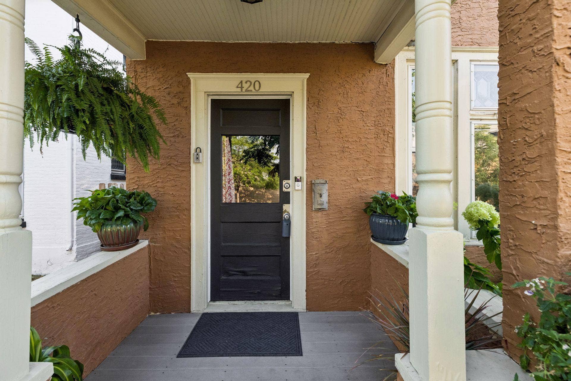 420 Daly Street, 103, Saint Paul, MN 55102 420 Daly Street, 103, Saint Paul, MN 55102