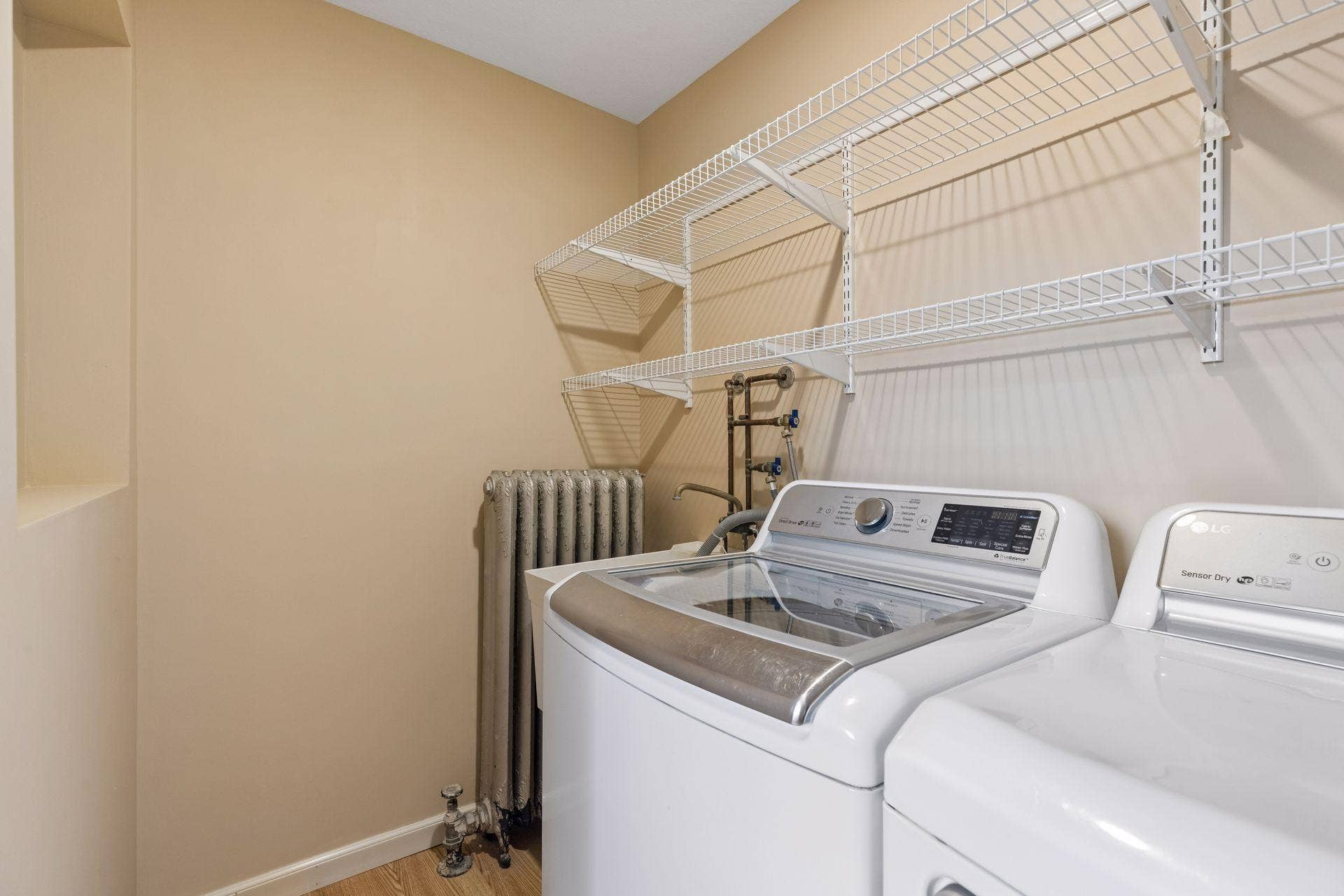 420 Daly Street, 103, Saint Paul, MN 55102 420 Daly Street, 103, Saint Paul, MN 55102