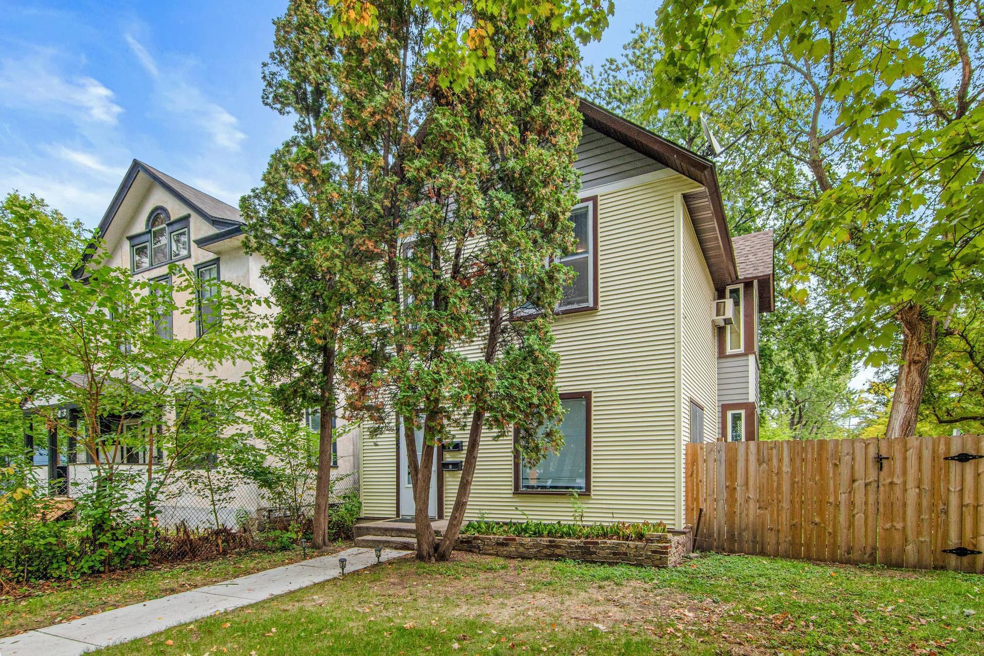 2745 29th Avenue S, 44, Minneapolis, MN 55406 Welcome Home!