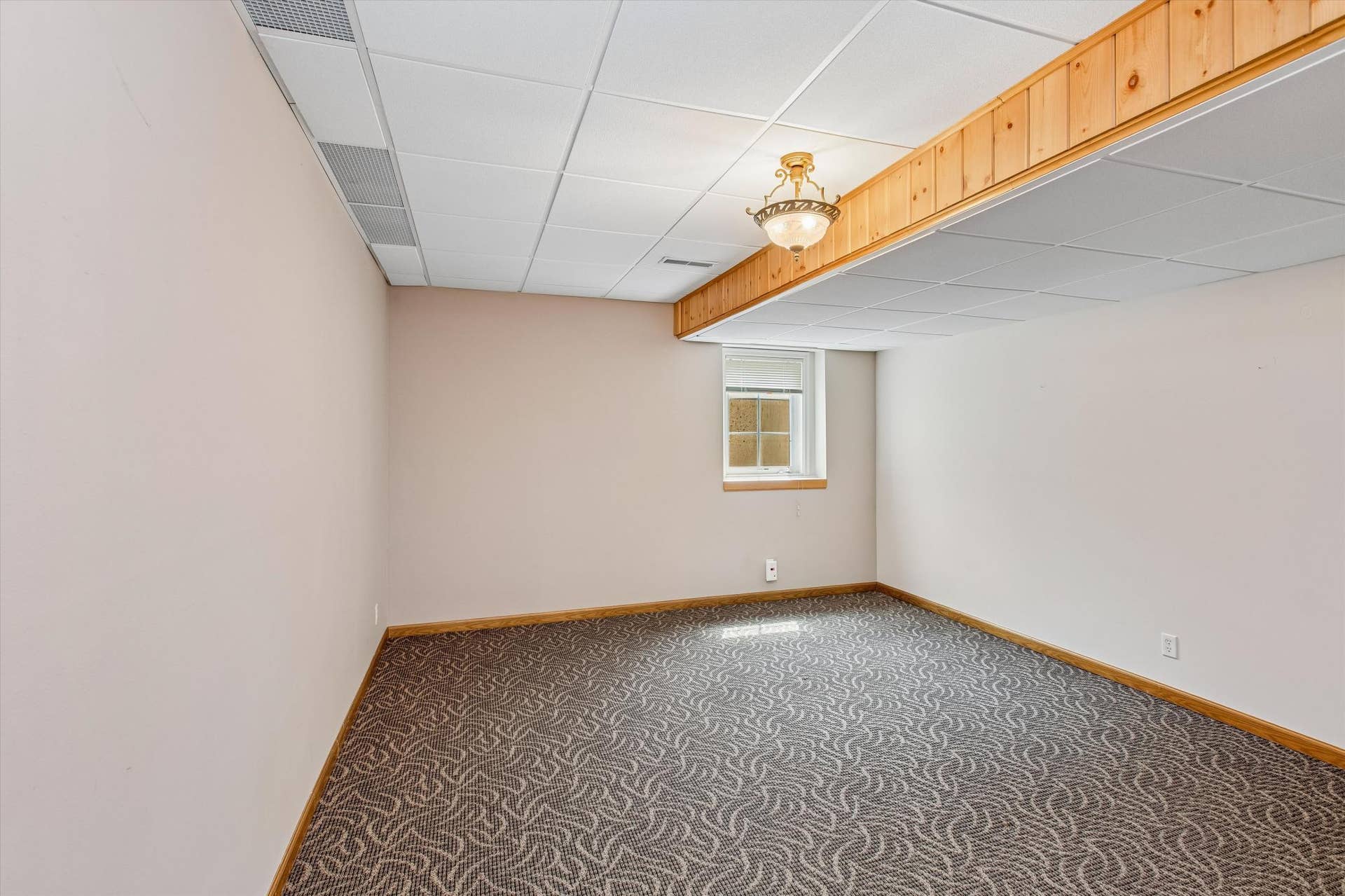 505 Holly Lane N, Oakdale, MN 55128 Bedroom 3 LL
