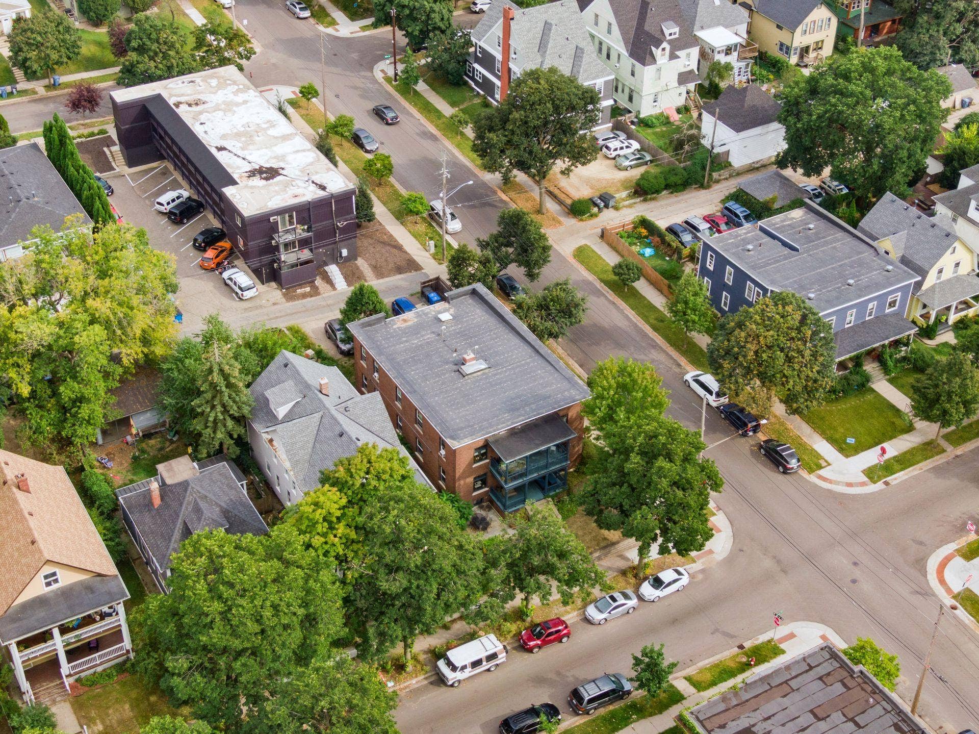 2125 Harriet Avenue, 84, Minneapolis, MN 55405 2125 Harriet Avenue, 84, Minneapolis, MN 55405