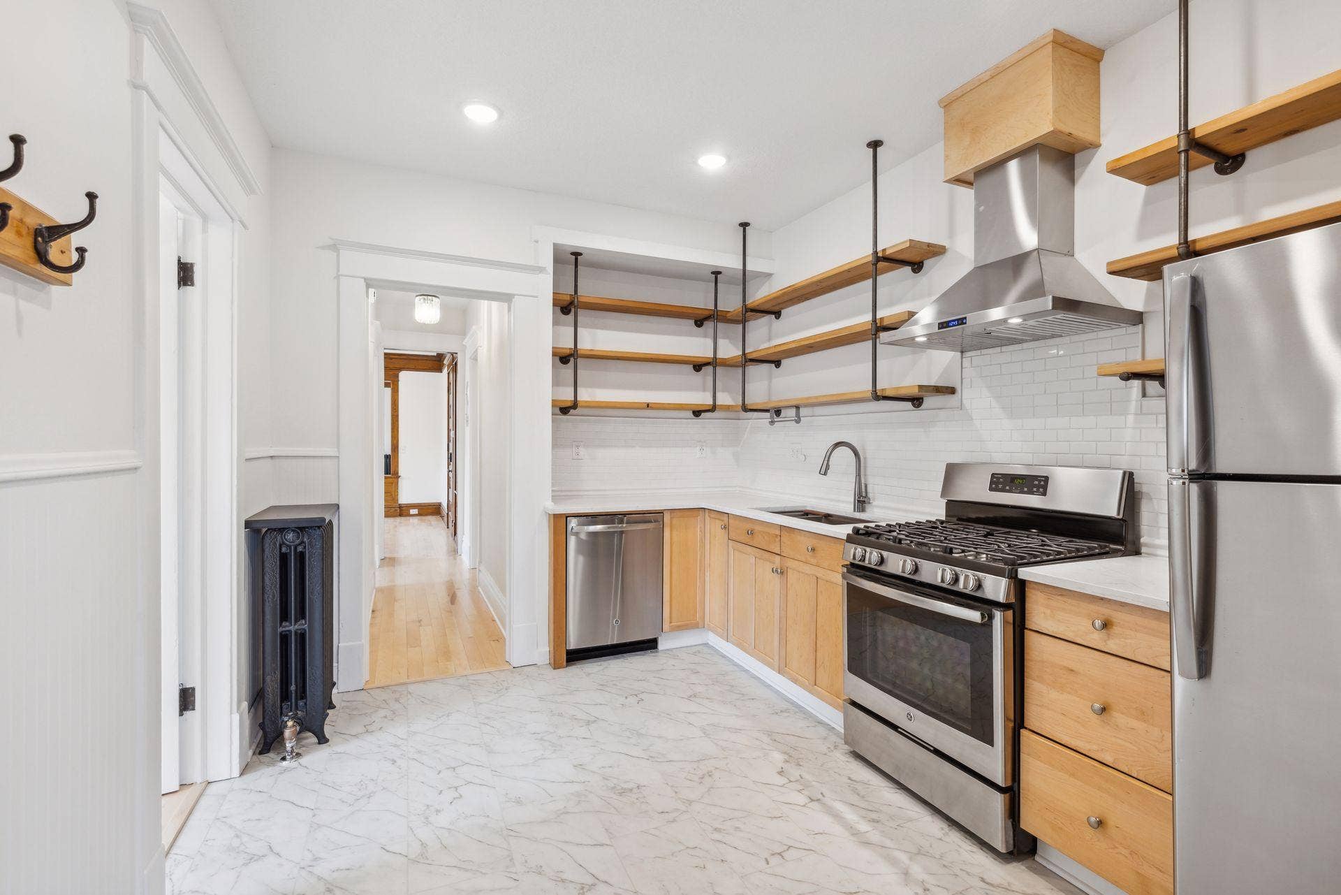 2125 Harriet Avenue, 84, Minneapolis, MN 55405 2125 Harriet Avenue, 84, Minneapolis, MN 55405
