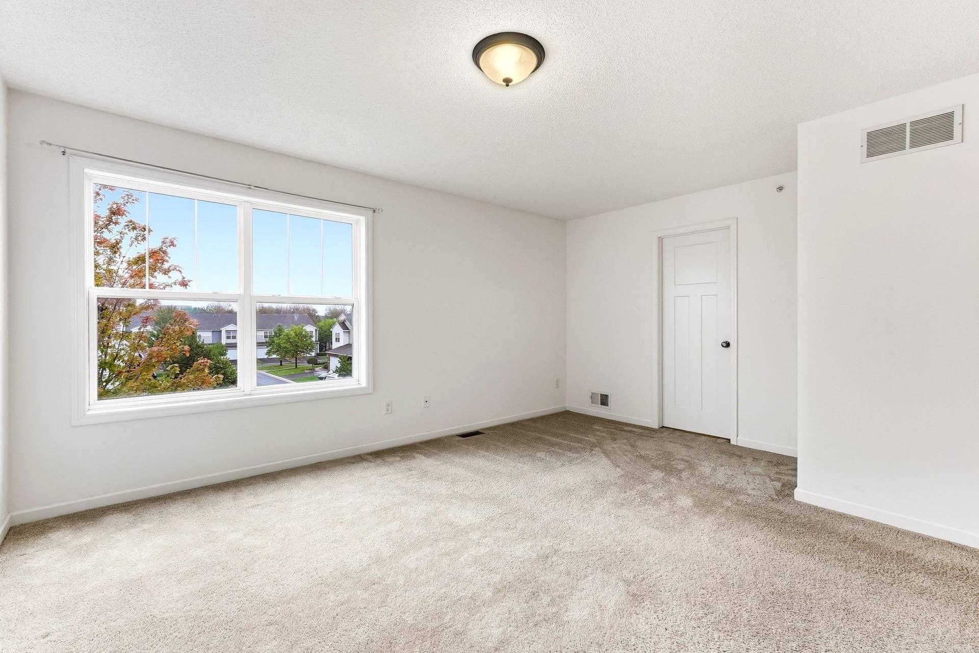 9673 Toledo Lane N, Brooklyn Park, MN 55443 19-web-or-mls-9673-Toledo-Ln-N-19.jpg