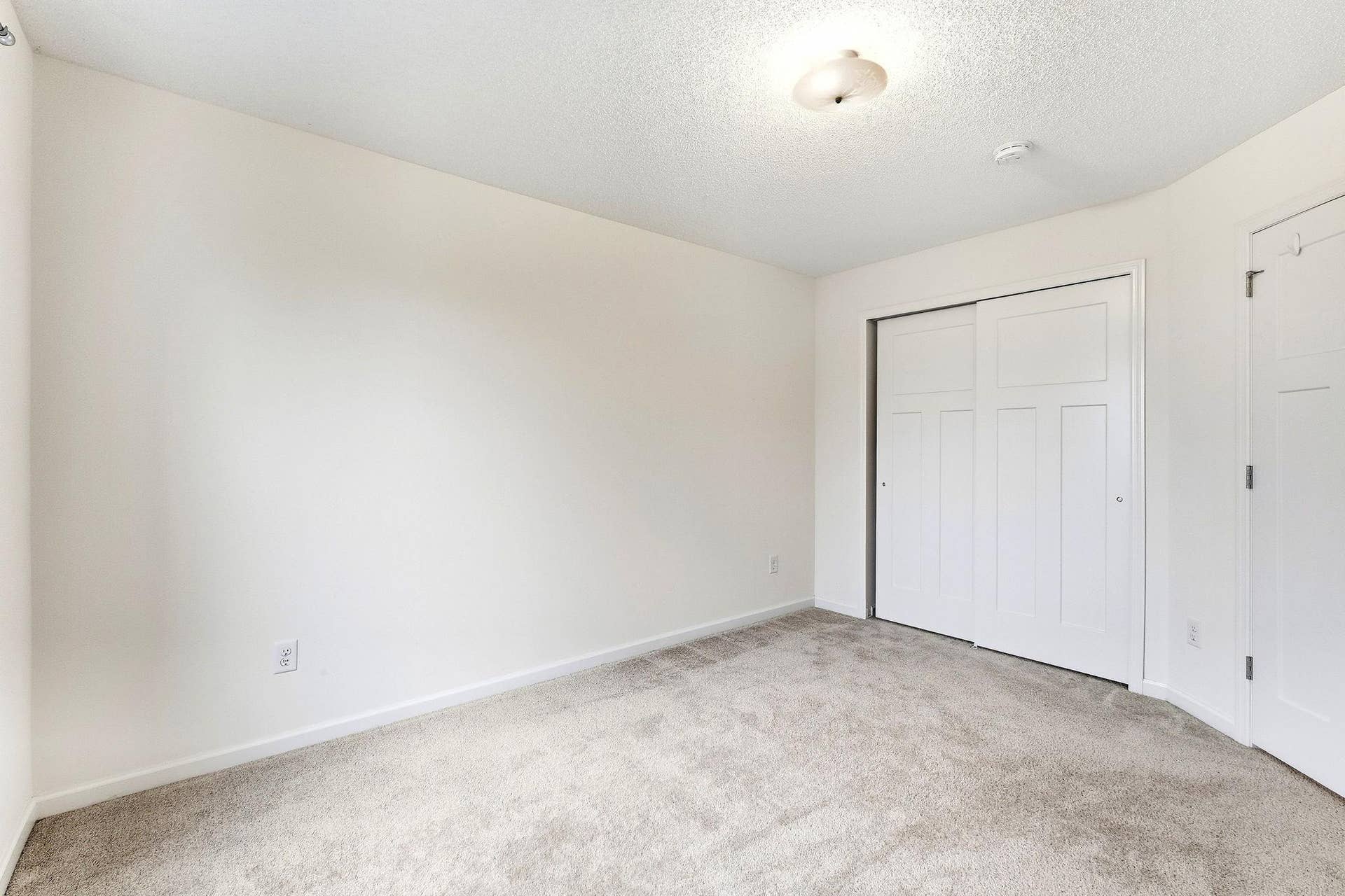 9673 Toledo Lane N, Brooklyn Park, MN 55443 29-web-or-mls-9673-Toledo-Ln-N-29.jpg