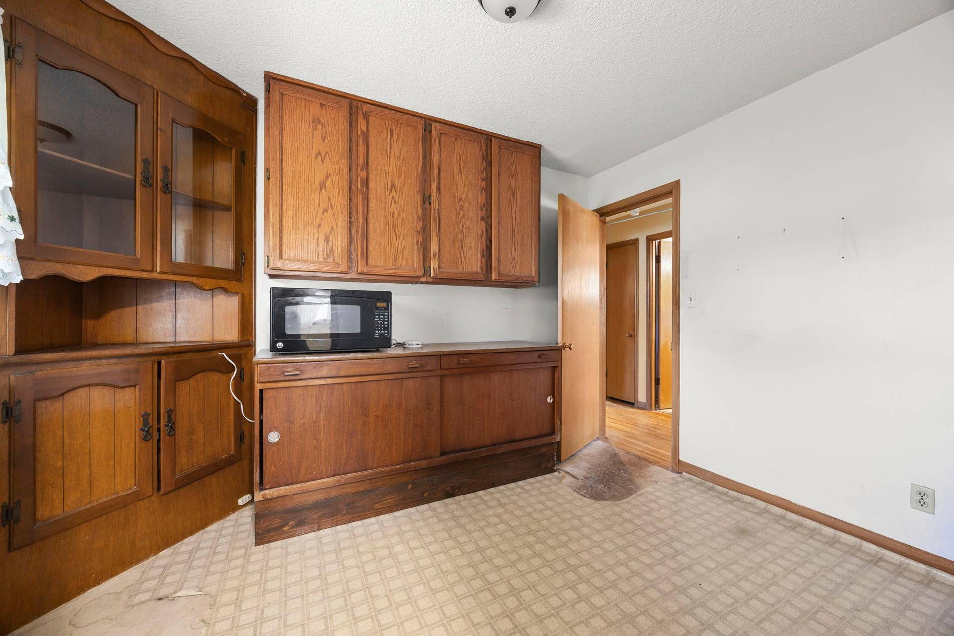 1097 Dale Street N, 89, Saint Paul, MN 55117 30-web-or-mls-1097 Dale St N-144.jpg