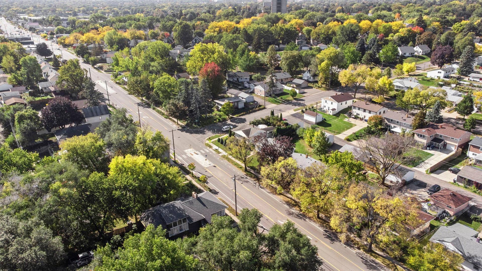 1097 Dale Street N, 89, Saint Paul, MN 55117 5-web-or-mls-1097 Dale St N-250.jpg