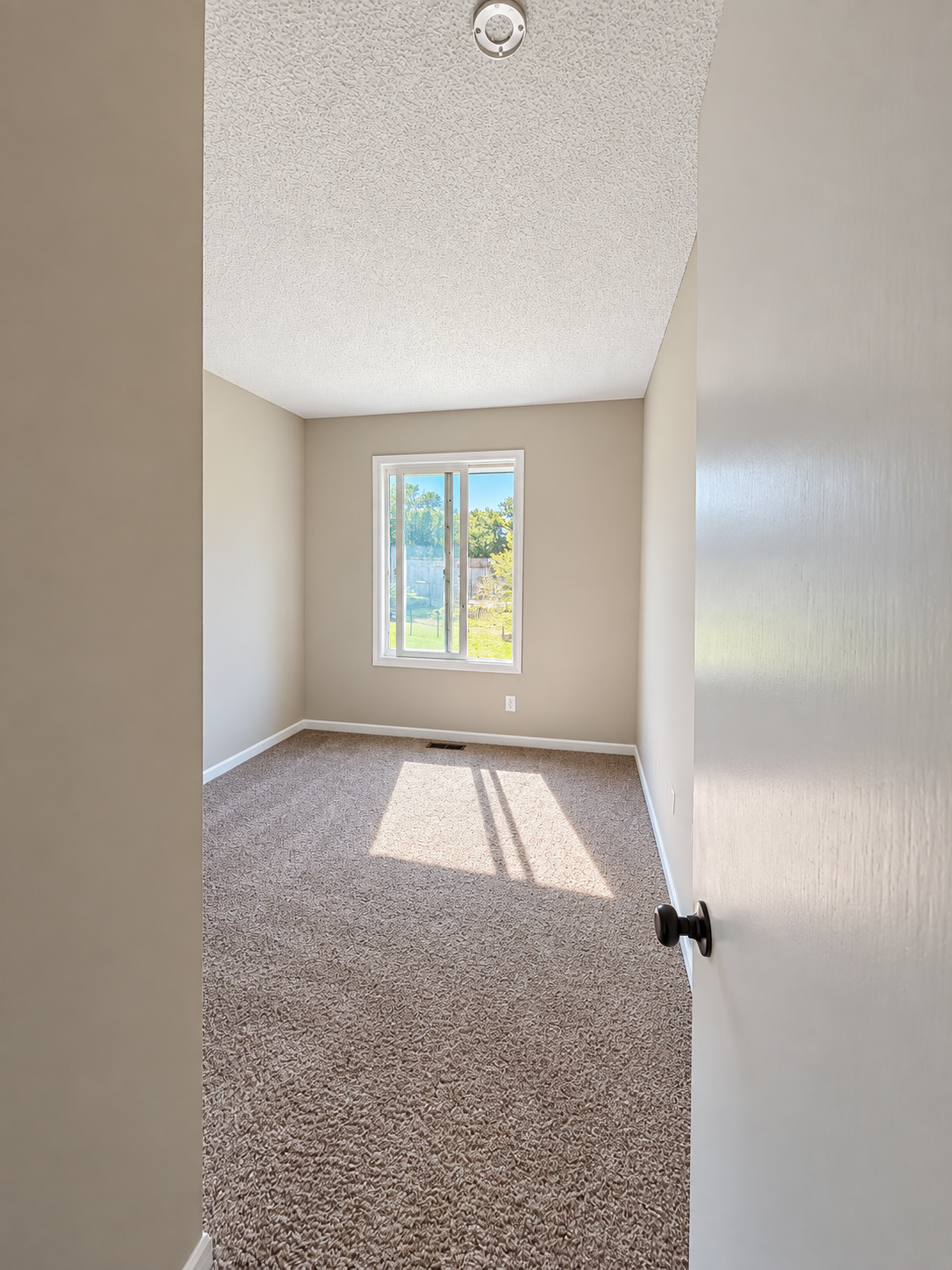 2933 69th Lane N, Brooklyn Center, MN 55430