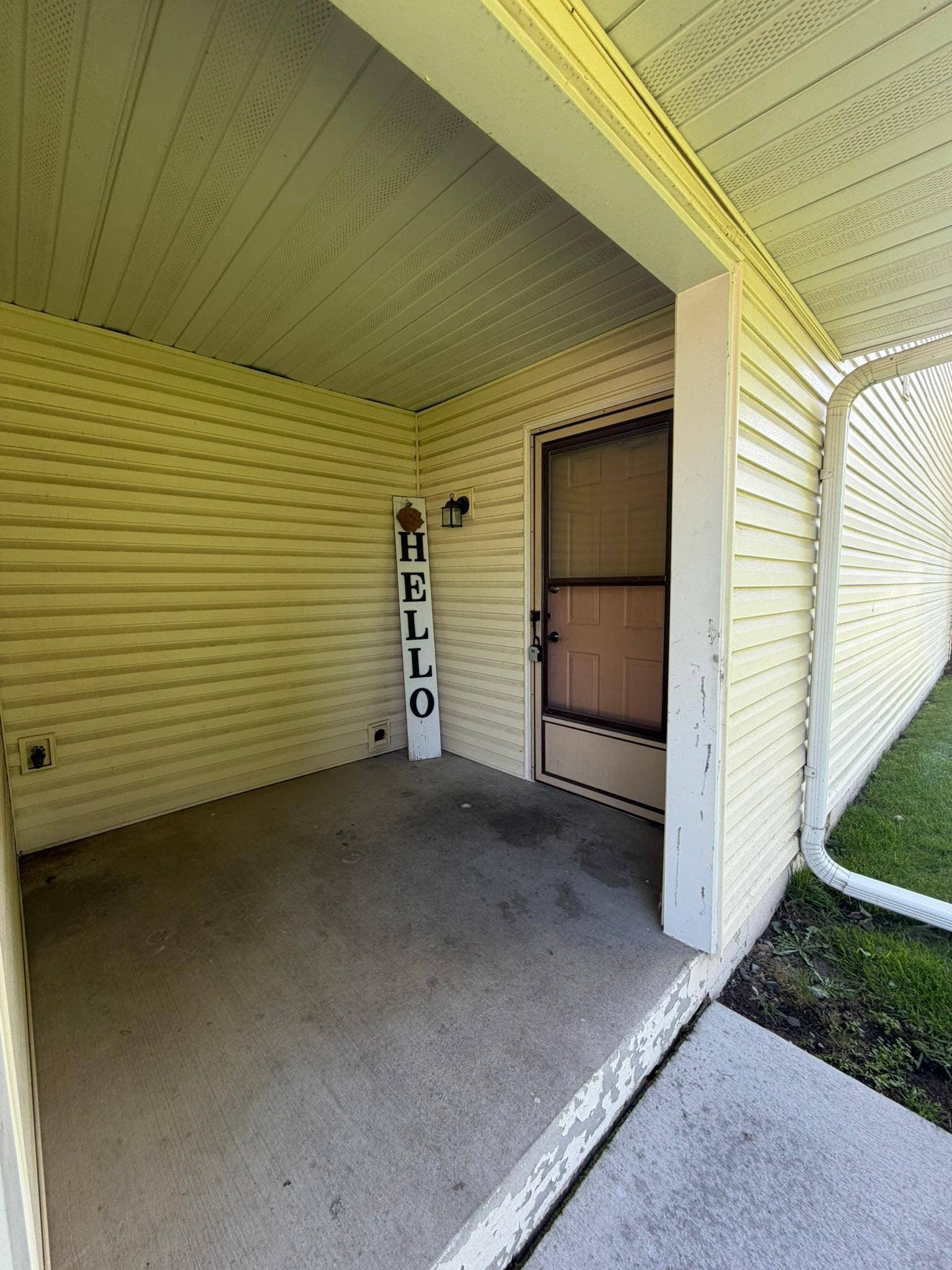 2933 69th Lane N, Brooklyn Center, MN 55430
