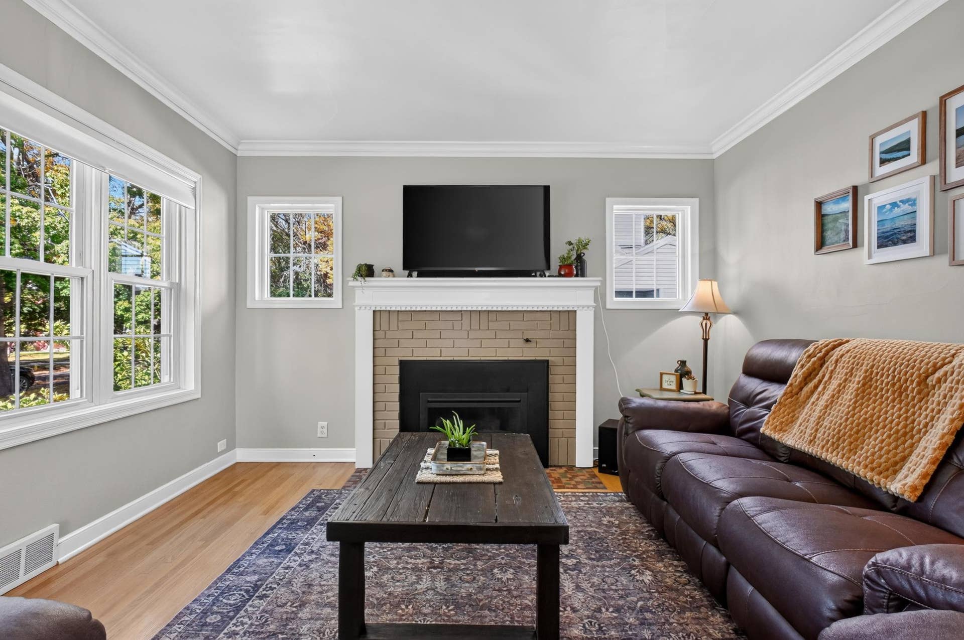 715 Maple Street, Alexandria, MN 56308 Gas fireplace