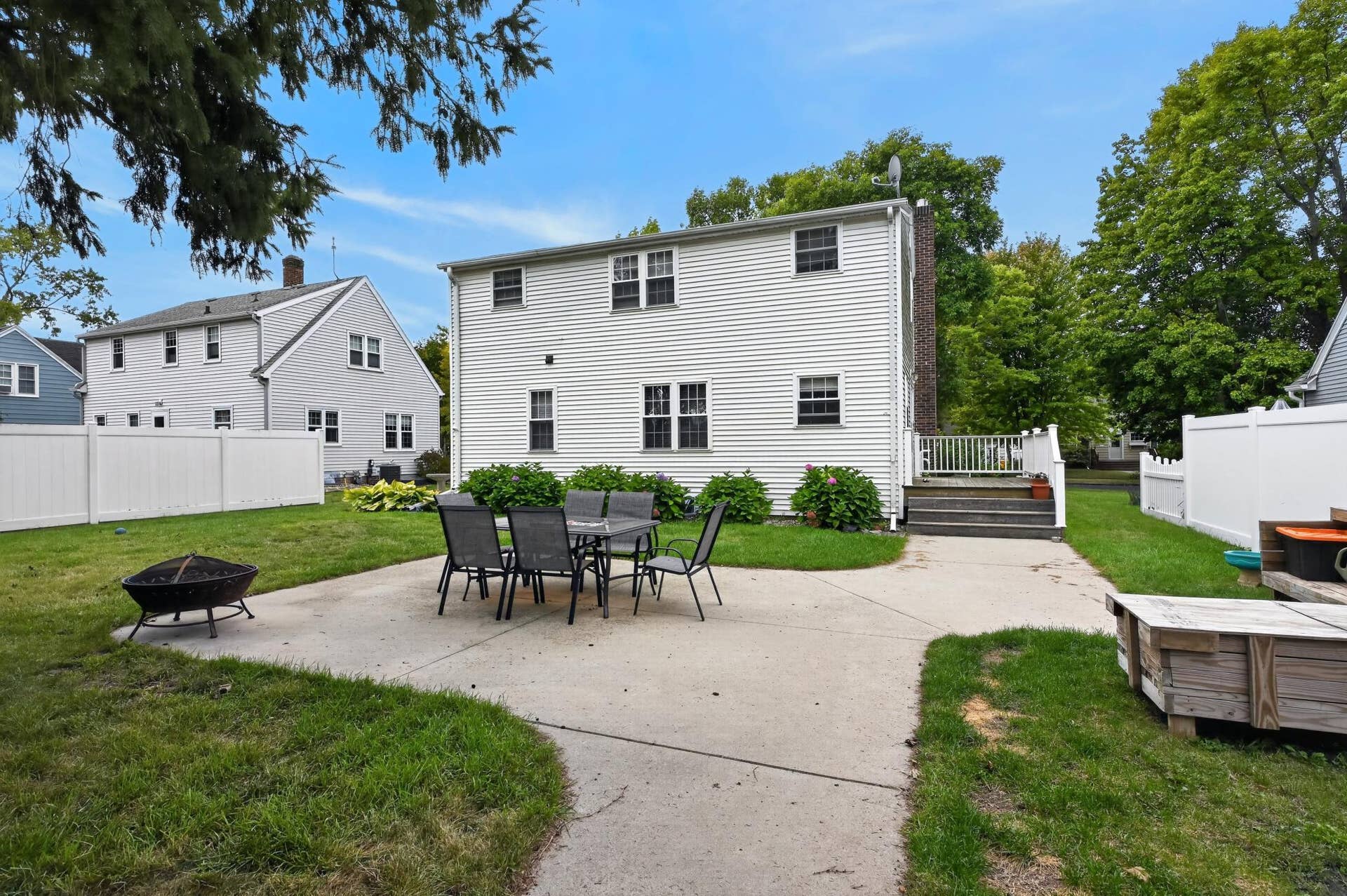 715 Maple Street, Alexandria, MN 56308 Backyard