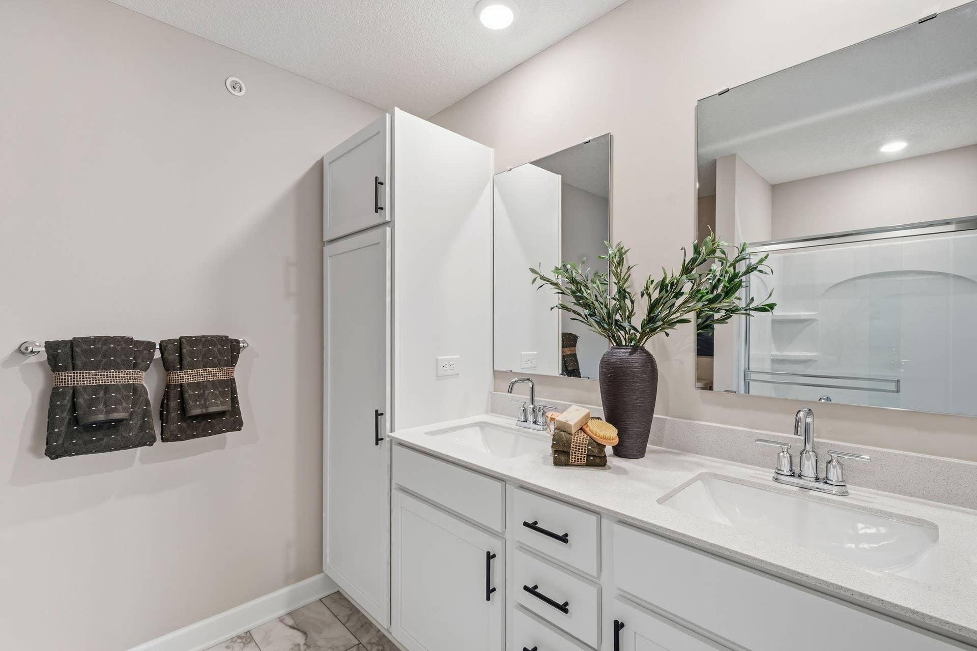 4004 Hayward Avenue N, Oakdale, MN 55128 (Photo is of the actual model home.)