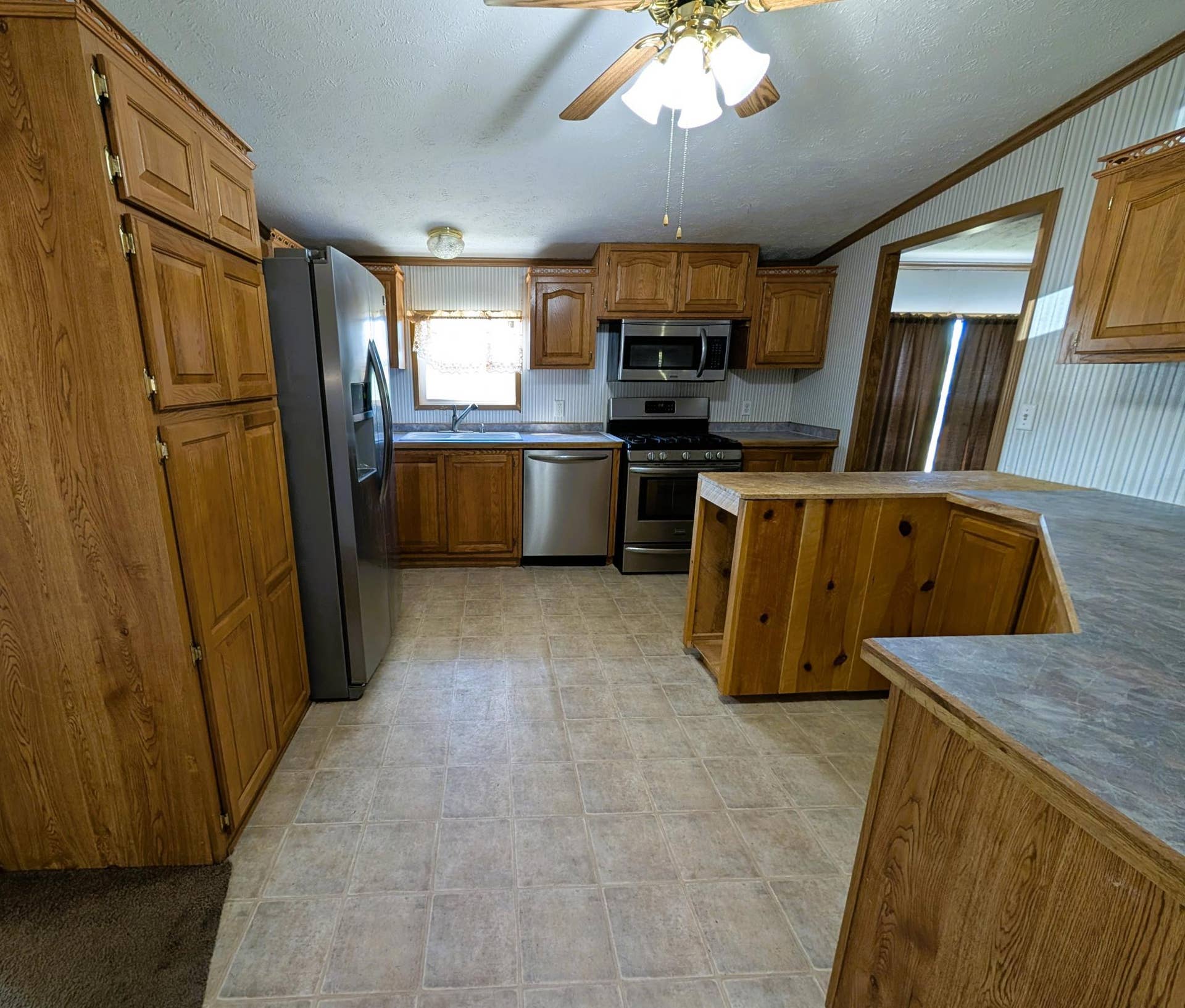 7126 Tribute Lane NW, Bemidji, MN 56601 PXL_20260930_191207475.jpg