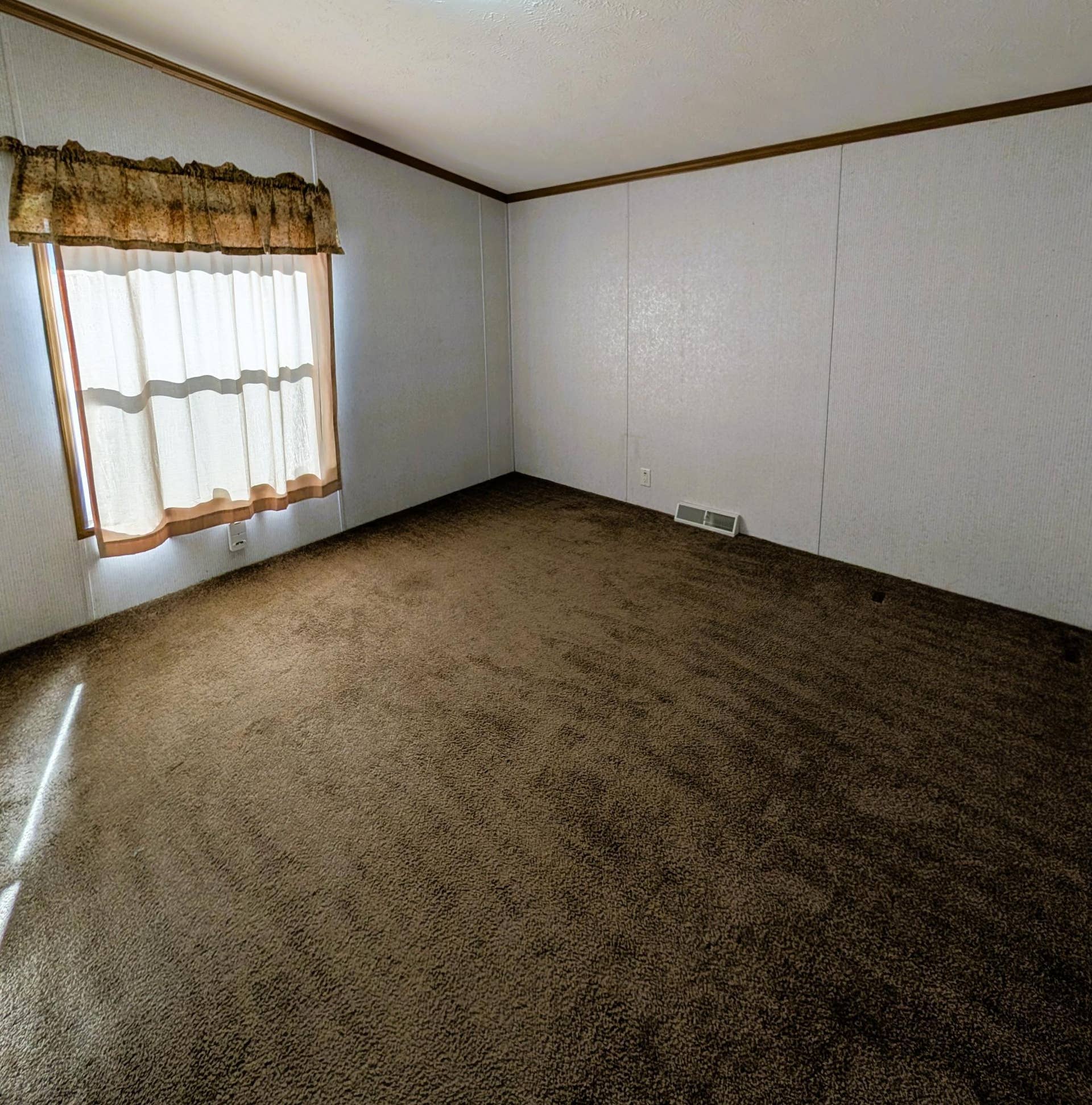 7126 Tribute Lane NW, Bemidji, MN 56601 PXL_20260930_190752780.jpg