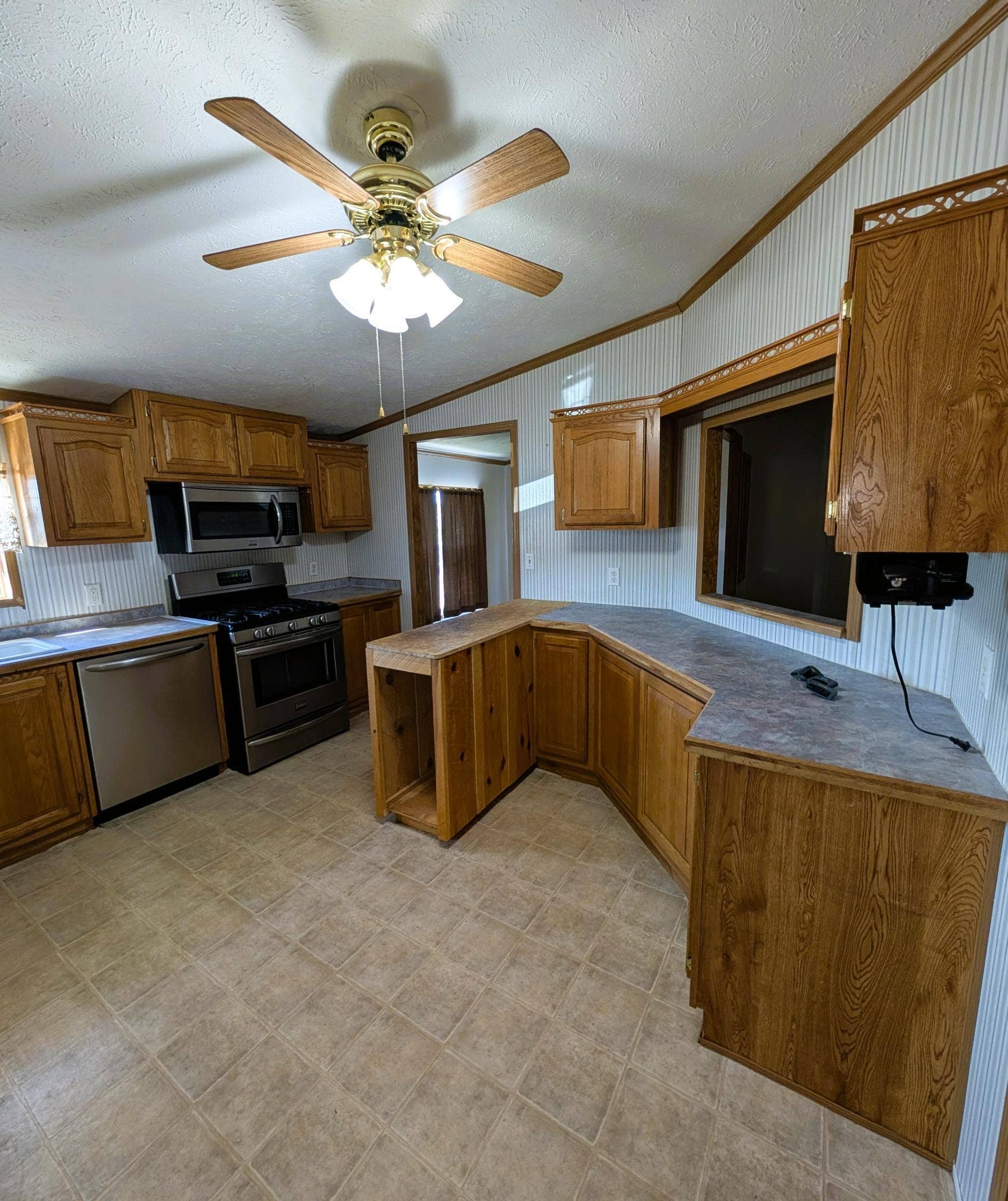 7126 Tribute Lane NW, Bemidji, MN 56601 PXL_20260930_191151819.jpg