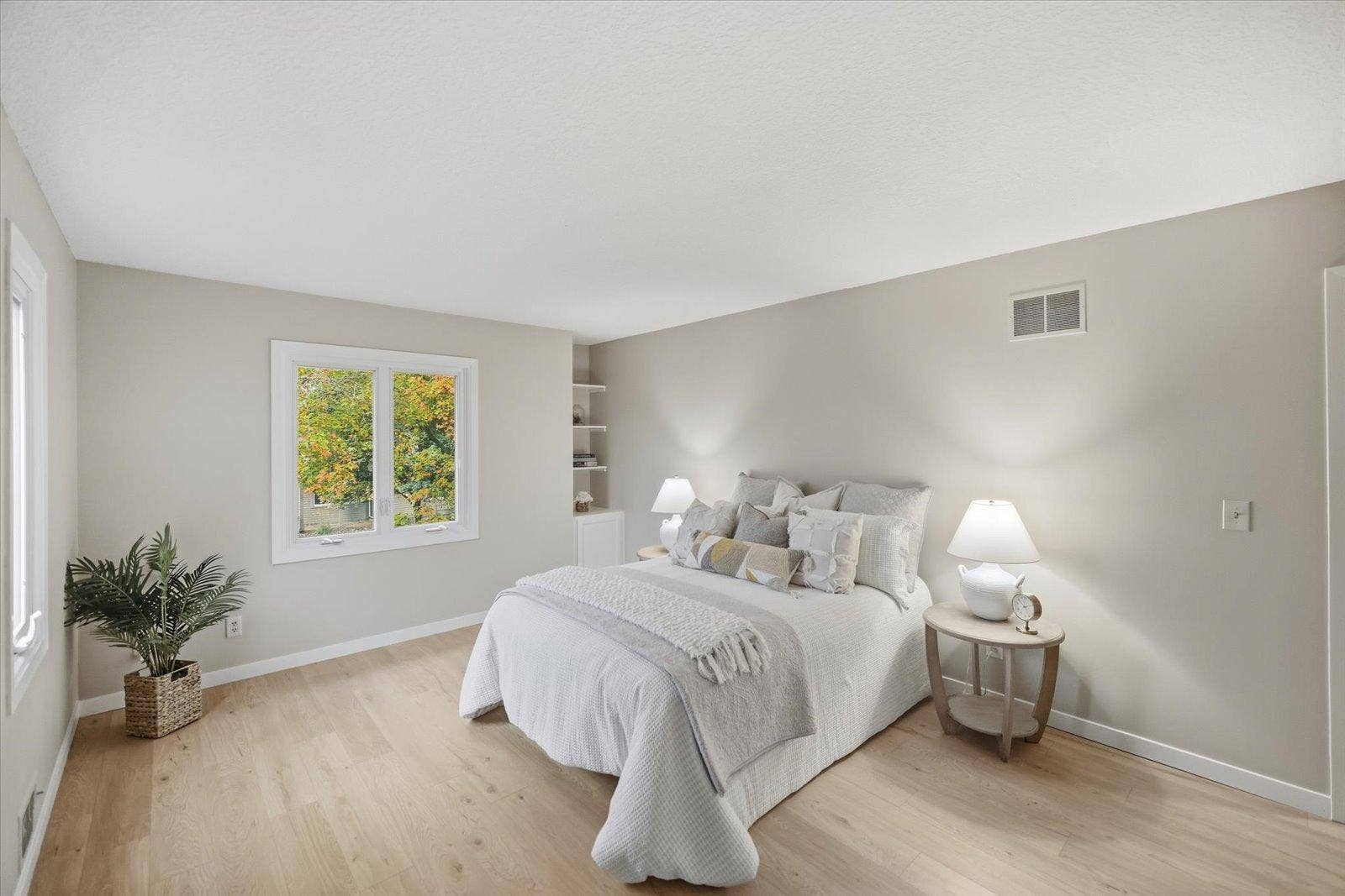 4711 Lund Point, Eagan, MN 55122 59-IMG_4830.jpg