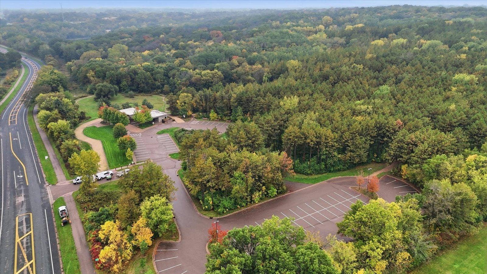 4711 Lund Point, Eagan, MN 55122 16-DJI_20260930110345_0255_D.jpg