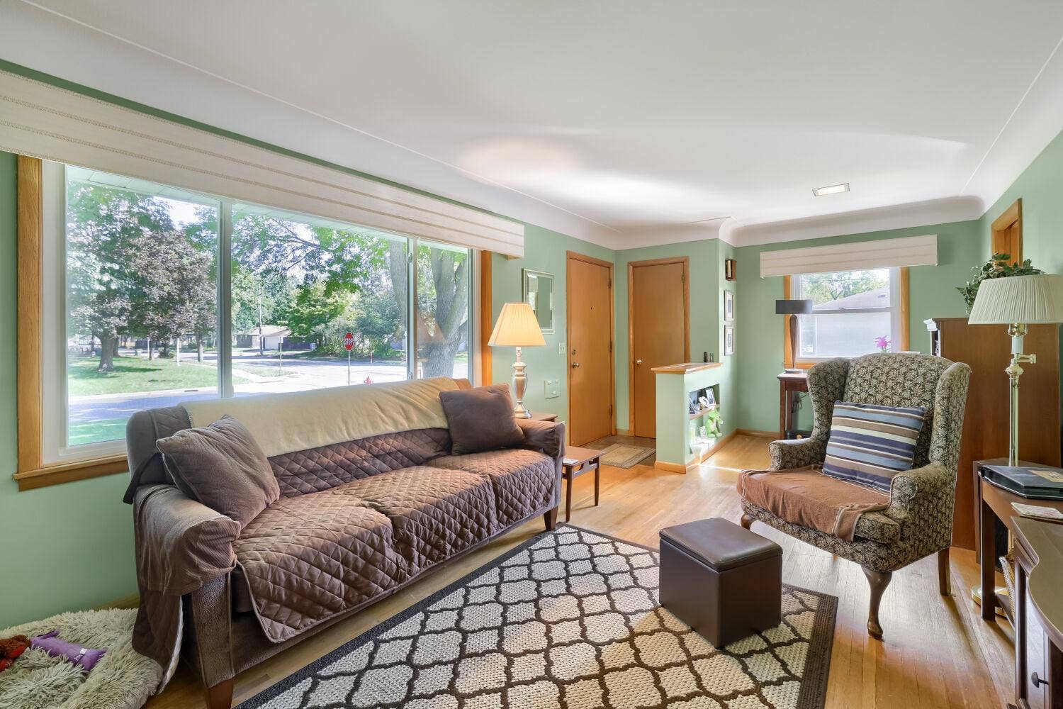 5301 Penn Avenue N, Brooklyn Center, MN 55430 5301 Penn Ave N - Web Quality - 007 - 07 Living Room.jpg