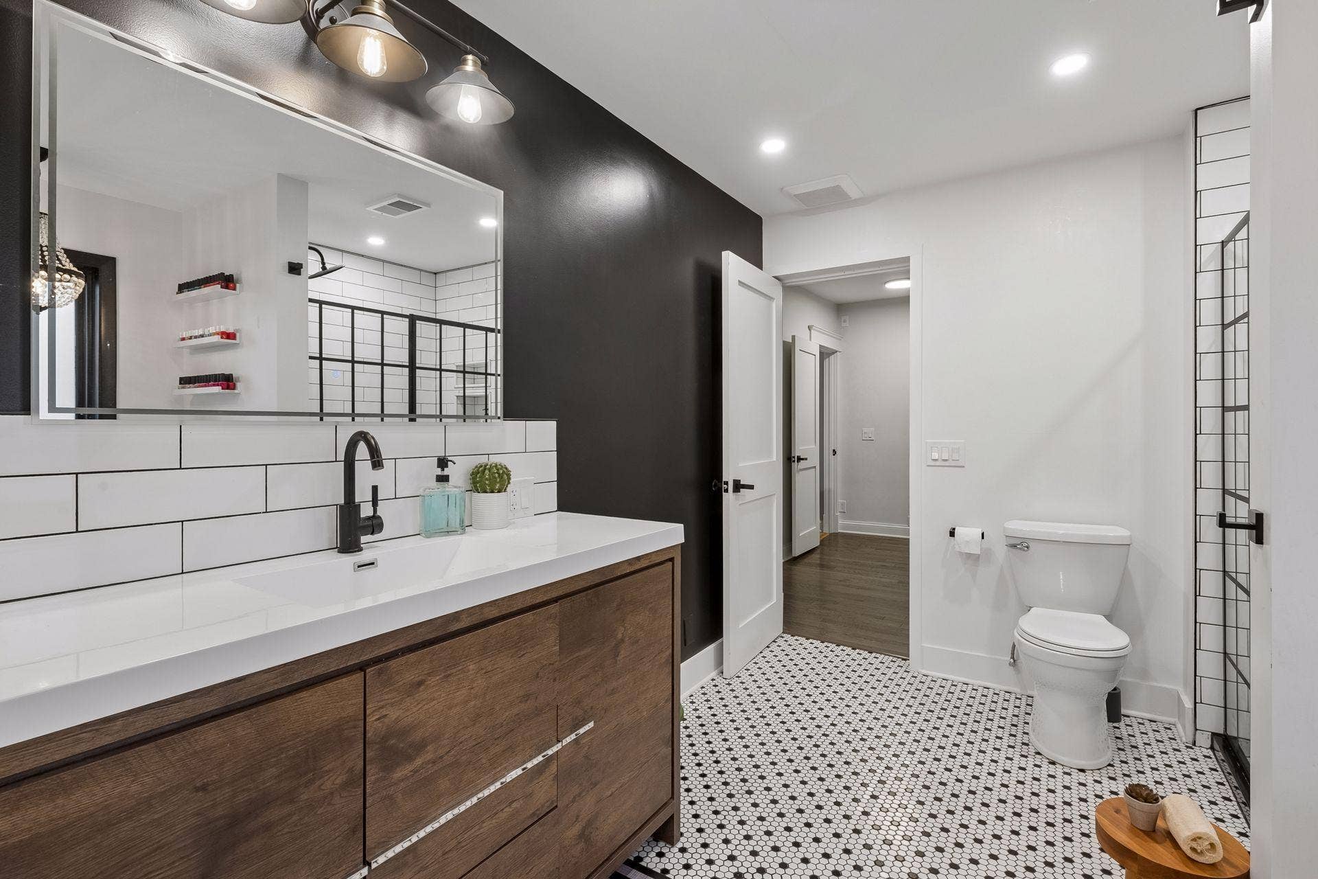 2510 W 22nd Street, 39, Minneapolis, MN 55405 2510 W 22nd Street, 39, Minneapolis, MN 55405