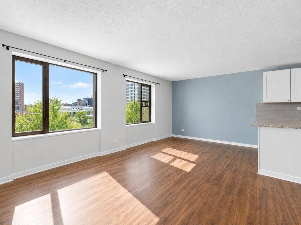 15 S 1st St, #A410, 19, Minneapolis, MN 55401 15 S 1st St, #A410, 19, Minneapolis, MN 55401