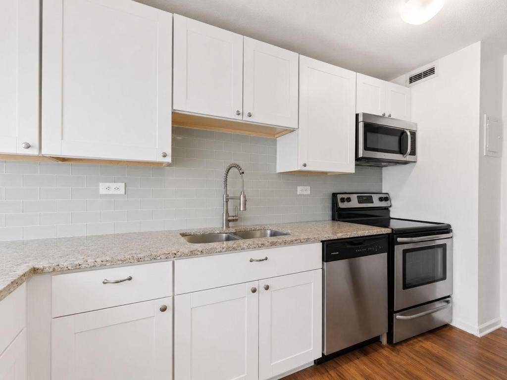 15 S 1st St, #A410, 19, Minneapolis, MN 55401 15 S 1st St, #A410, 19, Minneapolis, MN 55401