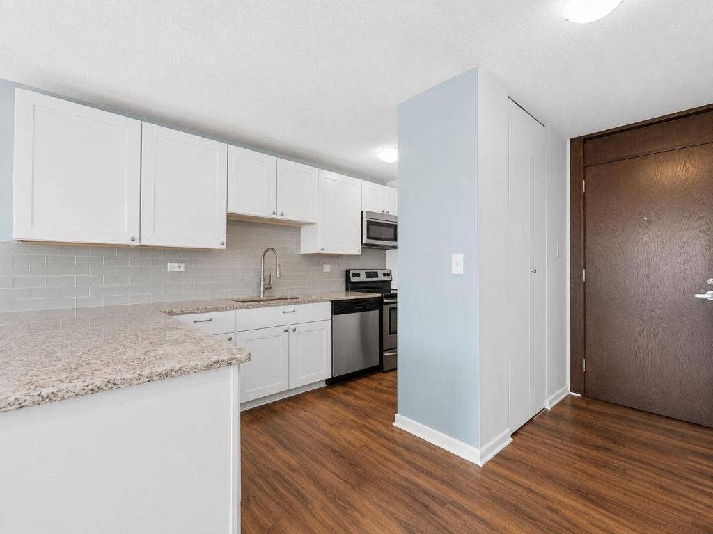15 S 1st St, #A410, 19, Minneapolis, MN 55401 15 S 1st St, #A410, 19, Minneapolis, MN 55401