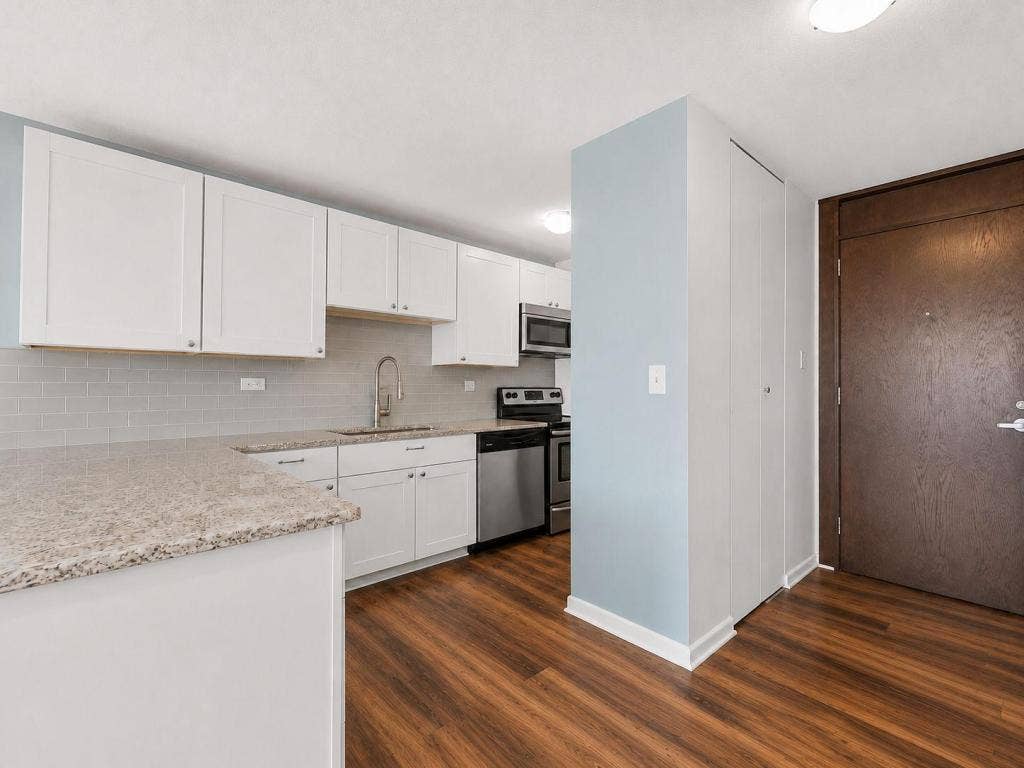 15 S 1st St, #A410, 19, Minneapolis, MN 55401 15 S 1st St, #A410, 19, Minneapolis, MN 55401