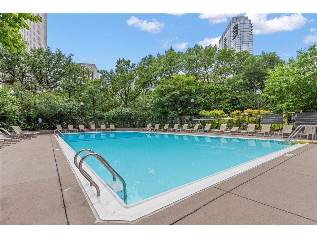 15 S 1st St, #A410, 19, Minneapolis, MN 55401 15 S 1st St, #A410, 19, Minneapolis, MN 55401