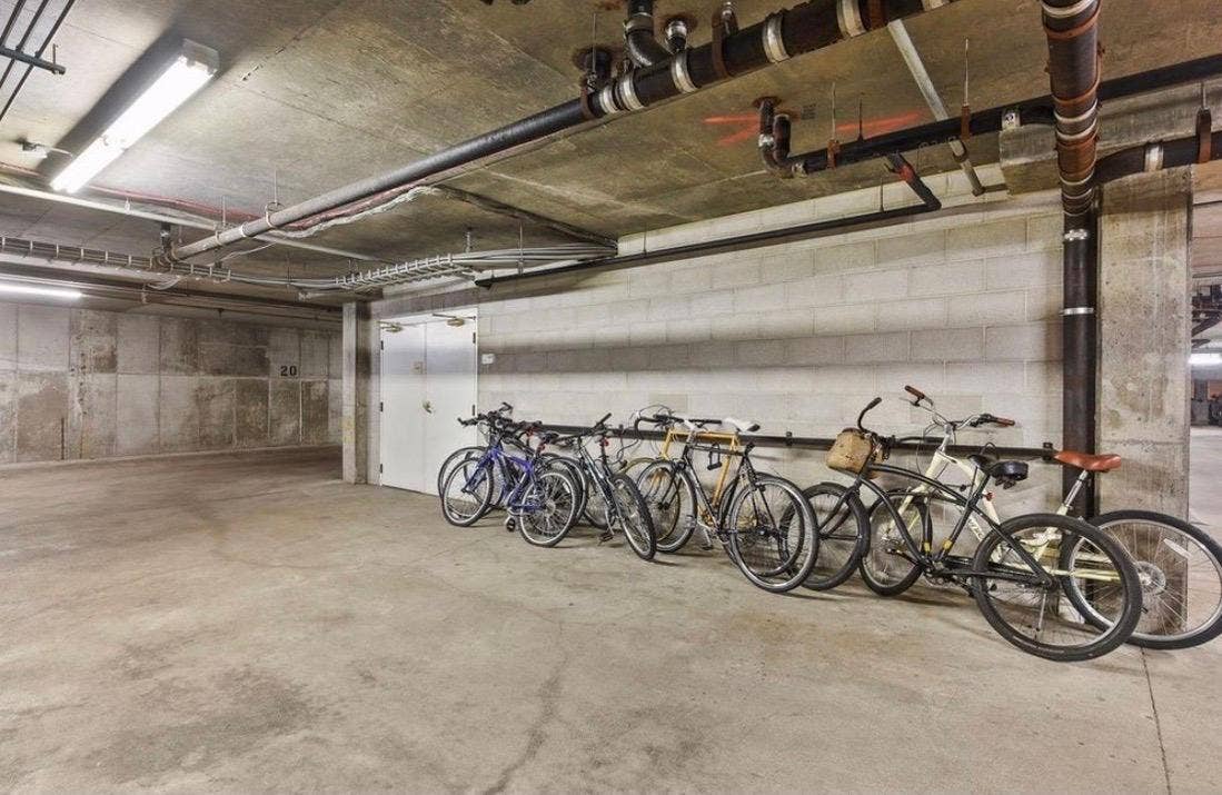 660 N 2nd Street, #401, 59, Minneapolis, MN 55401 UNADJUSTEDNONRAW_thumb_f4e2_Original.jpg
