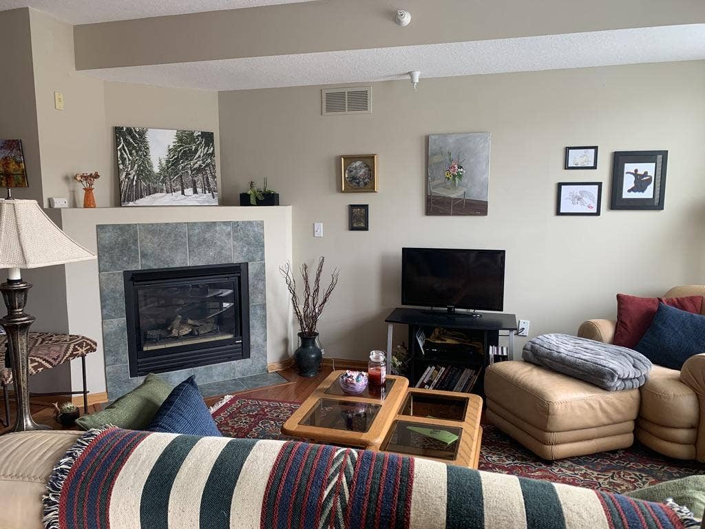 660 N 2nd Street, #401, 59, Minneapolis, MN 55401 UNADJUSTEDNONRAW_thumb_f62d_Original.jpg