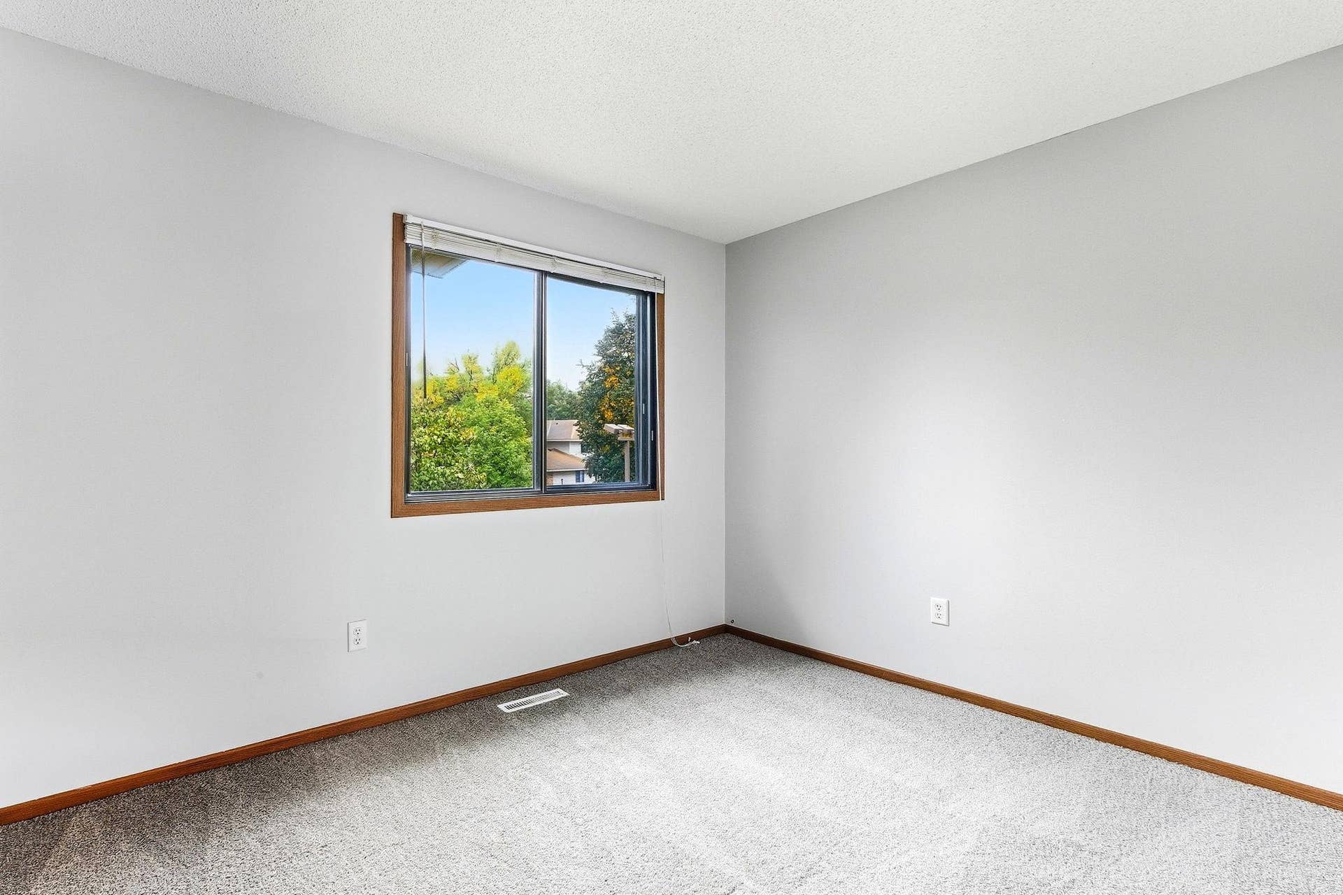 2606 Brookdale Lane, Brooklyn Park, MN 55444 2606 Brookdale Lane, Brooklyn Park, MN 55444