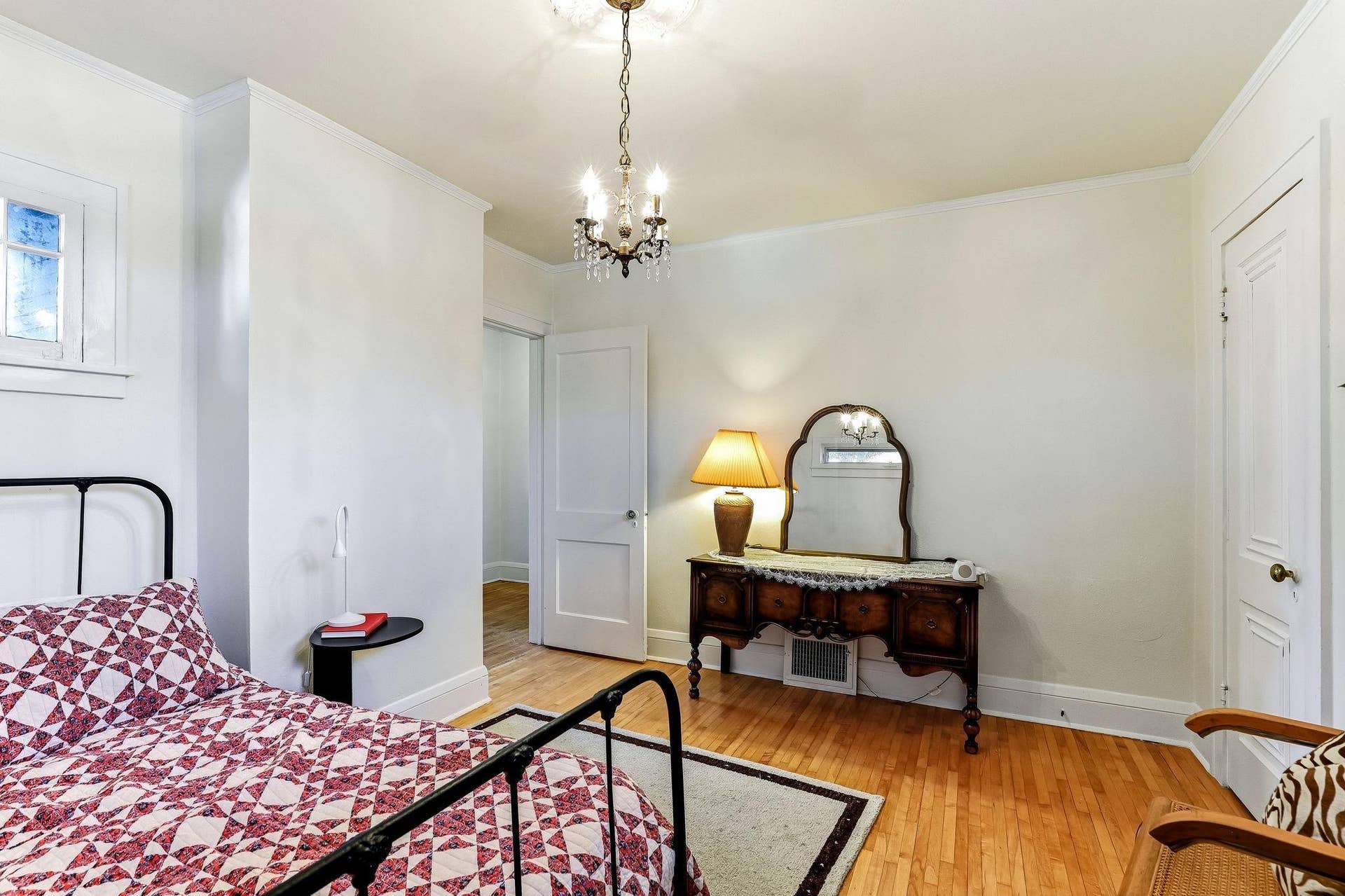 4748 Drew Avenue S, 28, Minneapolis, MN 55410 24-web-or-mls-4748-Drew-Ave-24.jpg