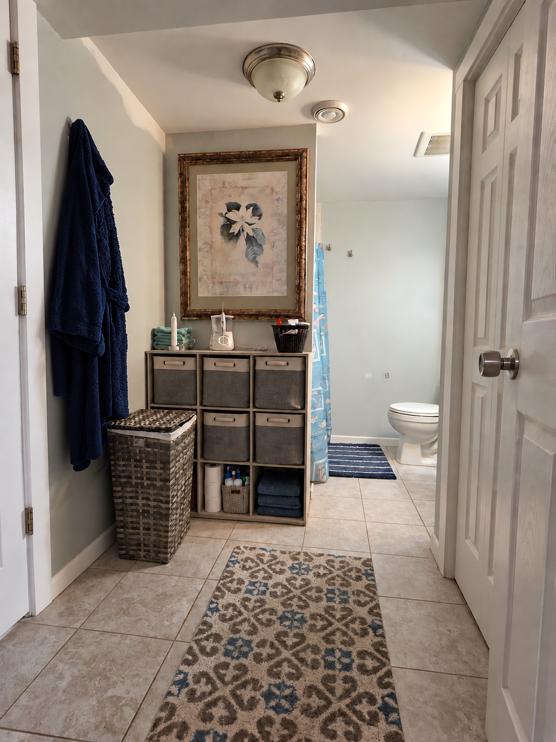 3913 52nd Avenue N, Brooklyn Center, MN 55429 lower level bathroom