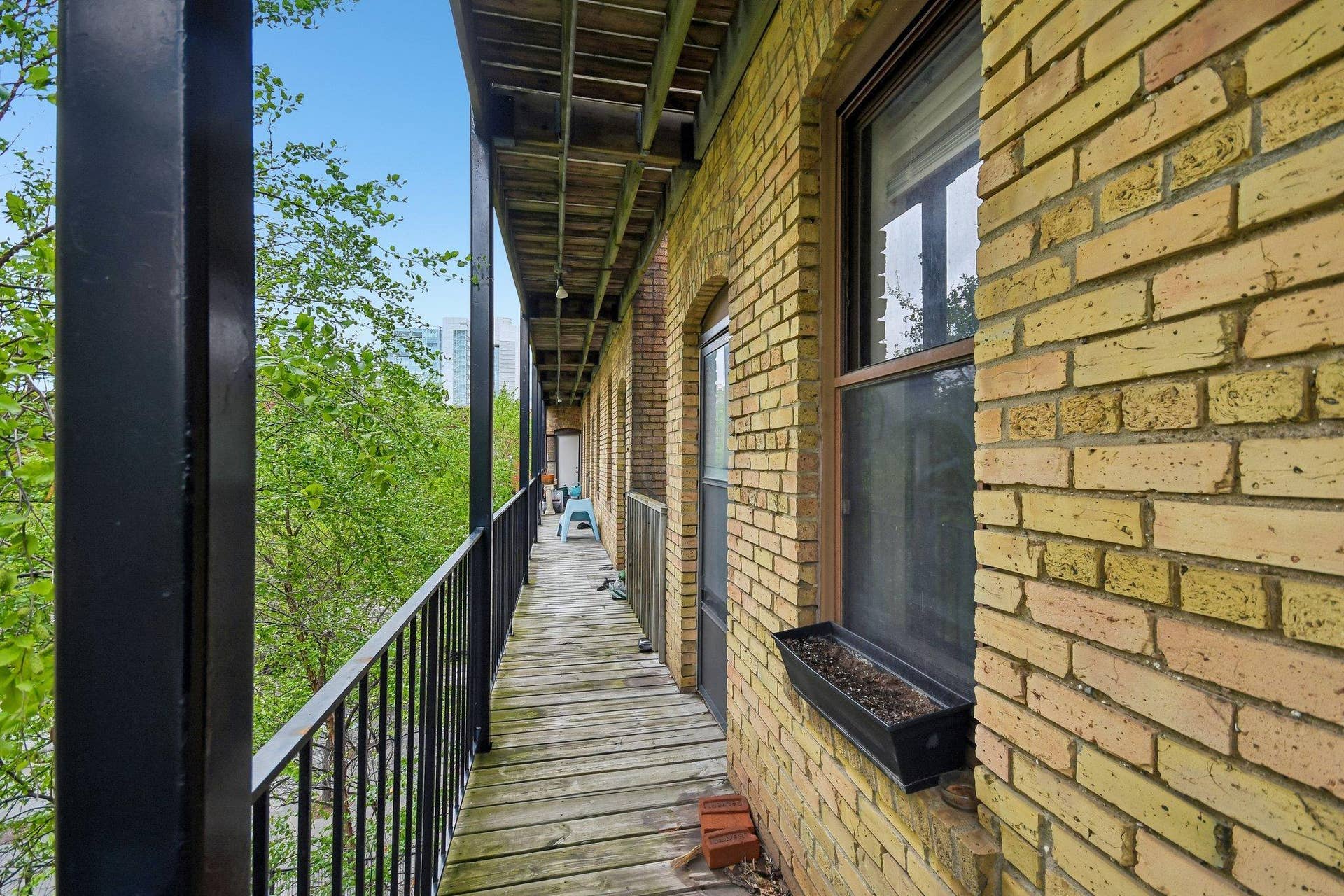 605 S 9th Street, #6, 24, Minneapolis, MN 55404 605 S 9th Street, #6, 24, Minneapolis, MN 55404