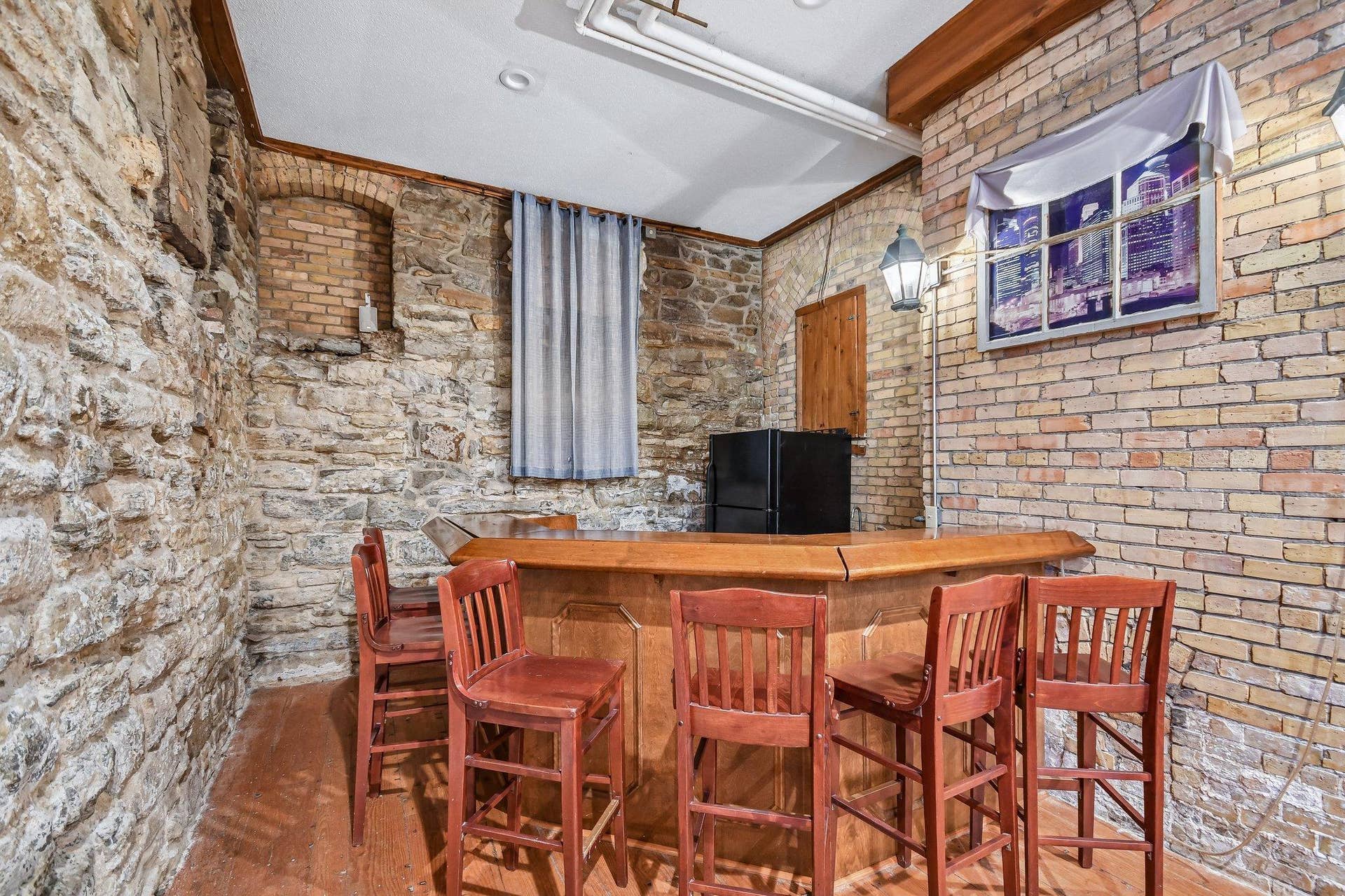 605 S 9th Street, #6, 24, Minneapolis, MN 55404 605 S 9th Street, #6, 24, Minneapolis, MN 55404