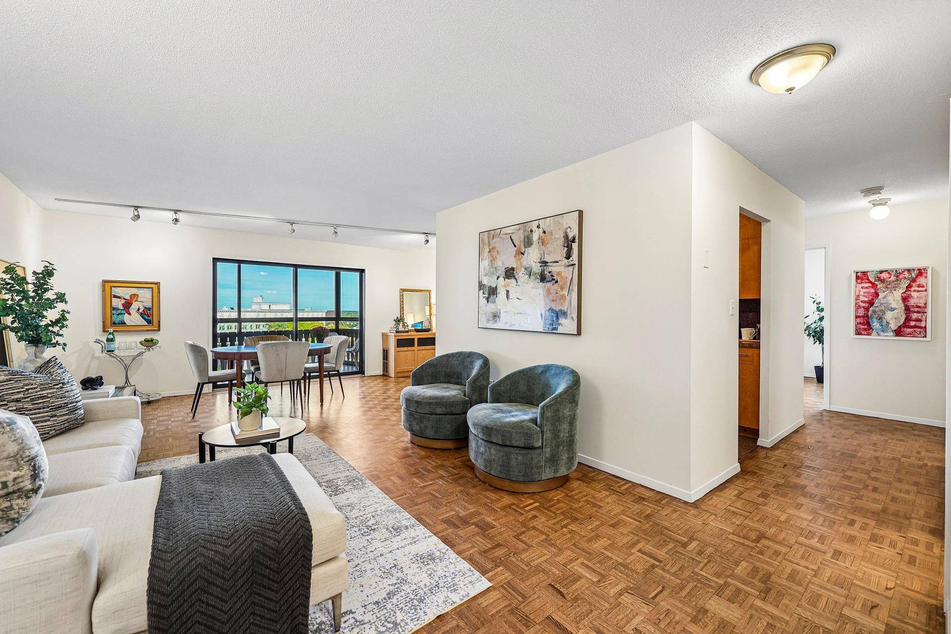 400 Groveland Avenue, #611, 45, Minneapolis, MN 55403 400 Groveland Avenue, #611, 45, Minneapolis, MN 55403
