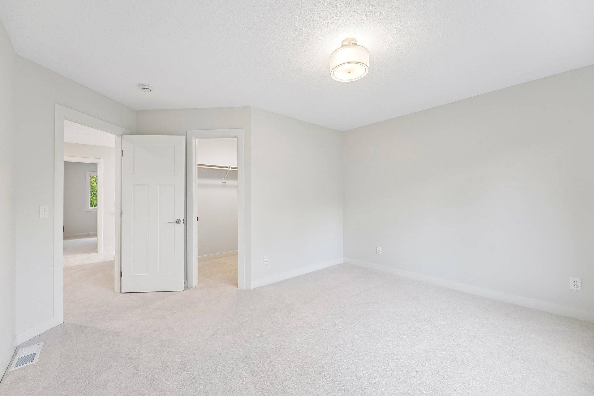 325 County Road B W, Roseville, MN 55113 31-web-or-mls-County Road B-S0110-031.jpg