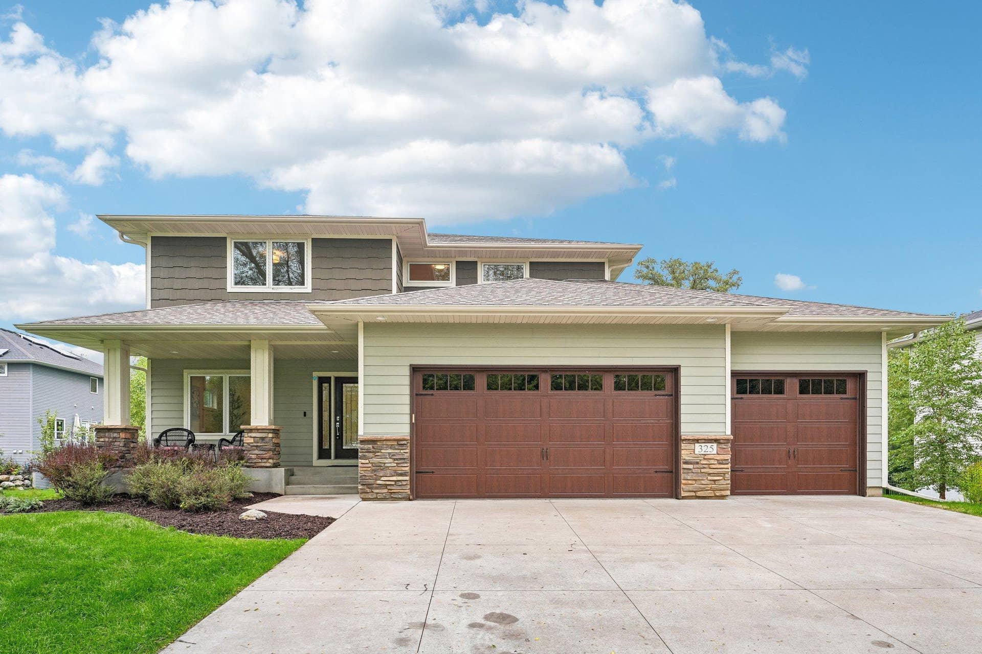 325 County Road B W, Roseville, MN 55113 1-web-or-mls-County Road B-S0110-001.jpg