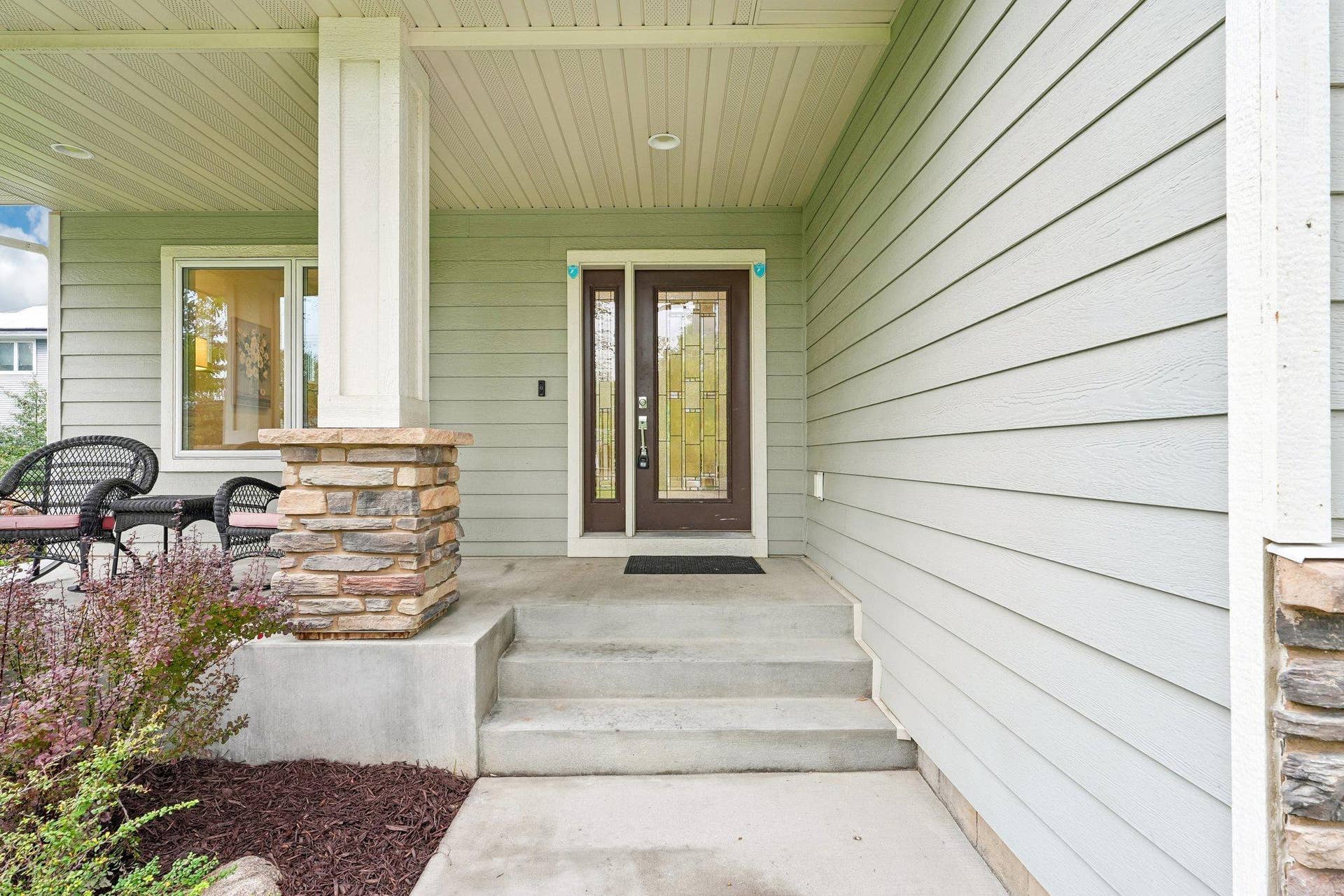 325 County Road B W, Roseville, MN 55113 6-web-or-mls-County Road B-S0110-006.jpg