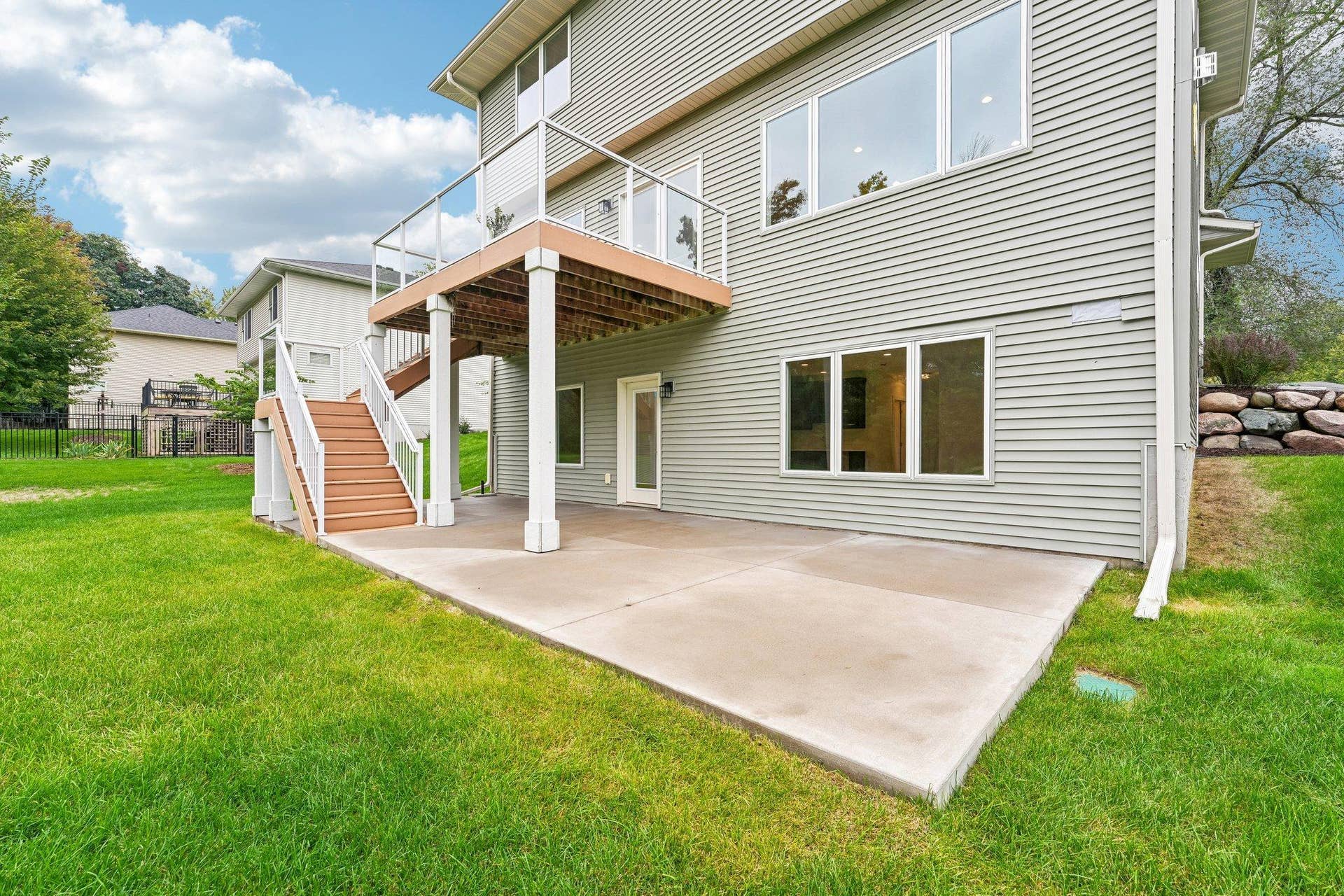 325 County Road B W, Roseville, MN 55113 59-web-or-mls-County Road B-S0110-059.jpg