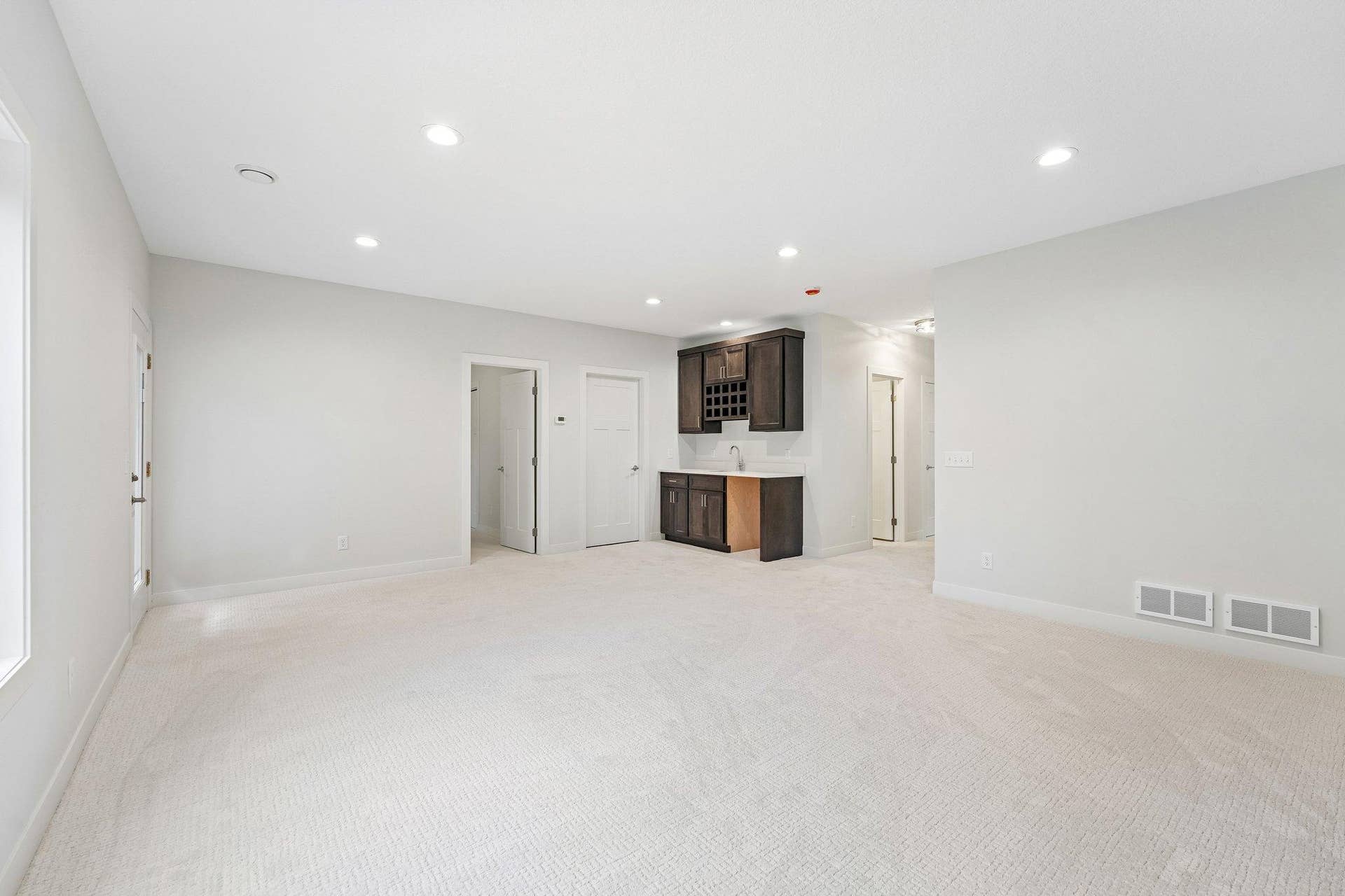 325 County Road B W, Roseville, MN 55113 46-web-or-mls-County Road B-S0110-046.jpg