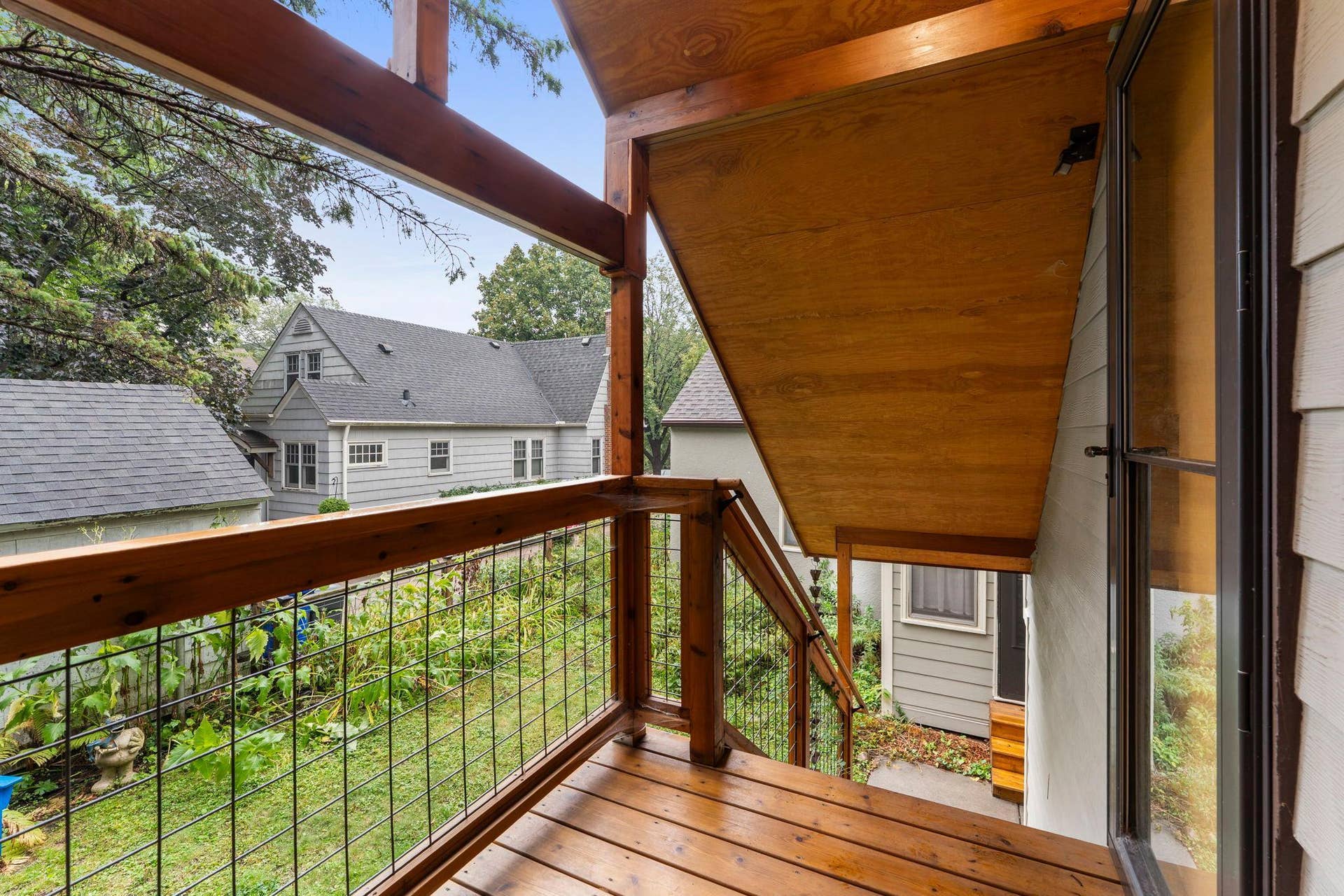 102-web-or-mls-1522 Hague Ave-88.jpg