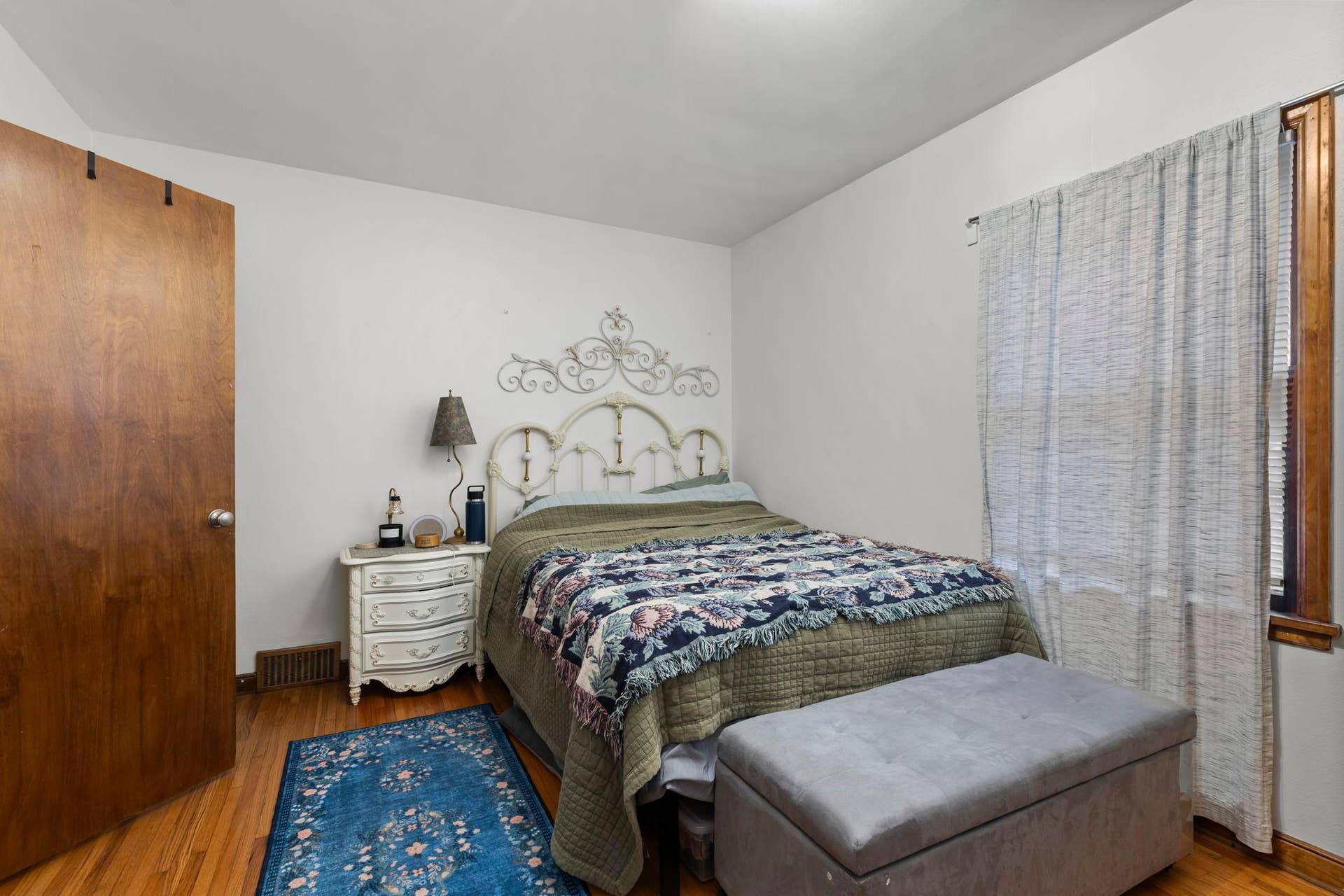 51-web-or-mls-1522 Hague Ave-129.jpg