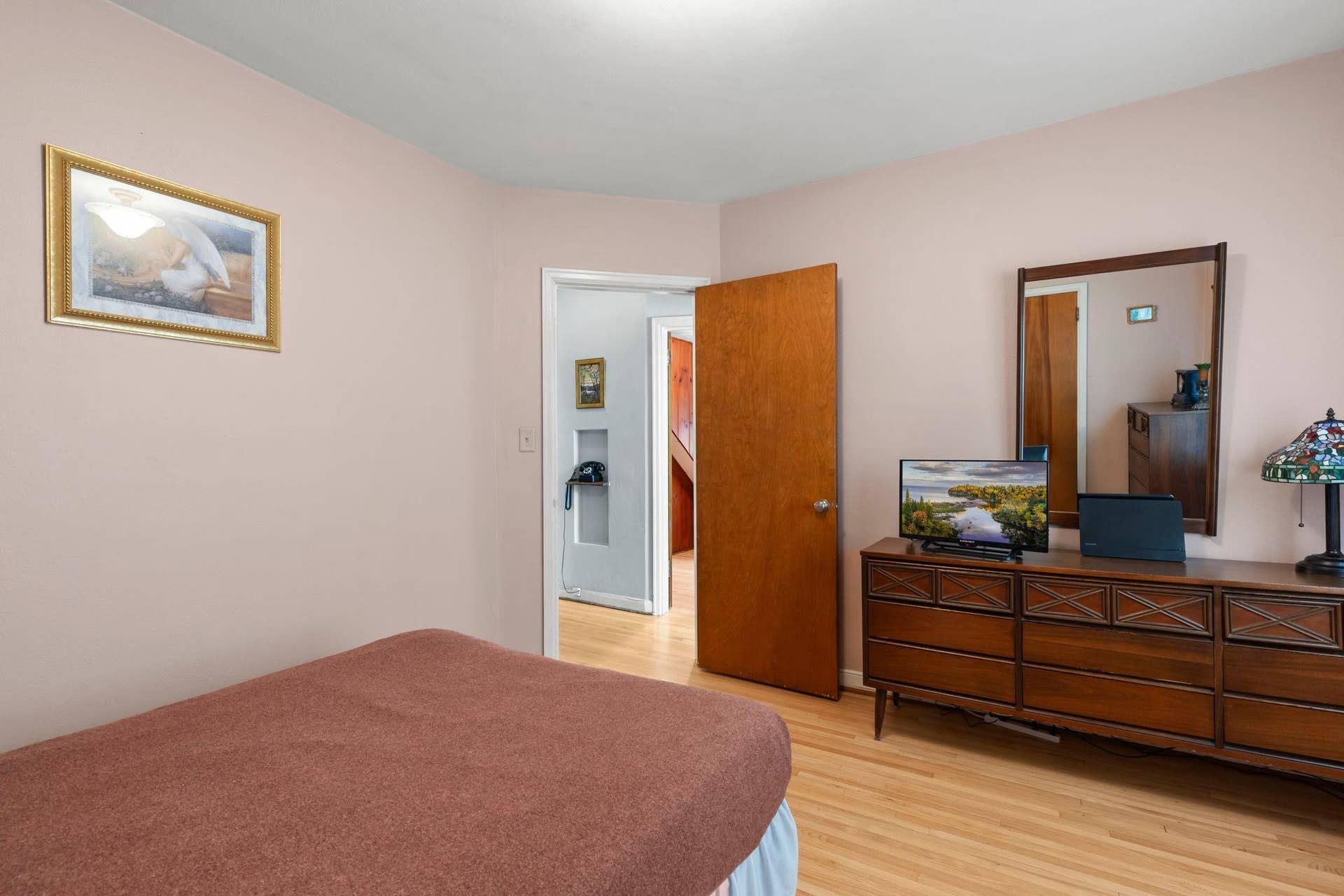 73-web-or-mls-1522 Hague Ave-57 (2).jpg